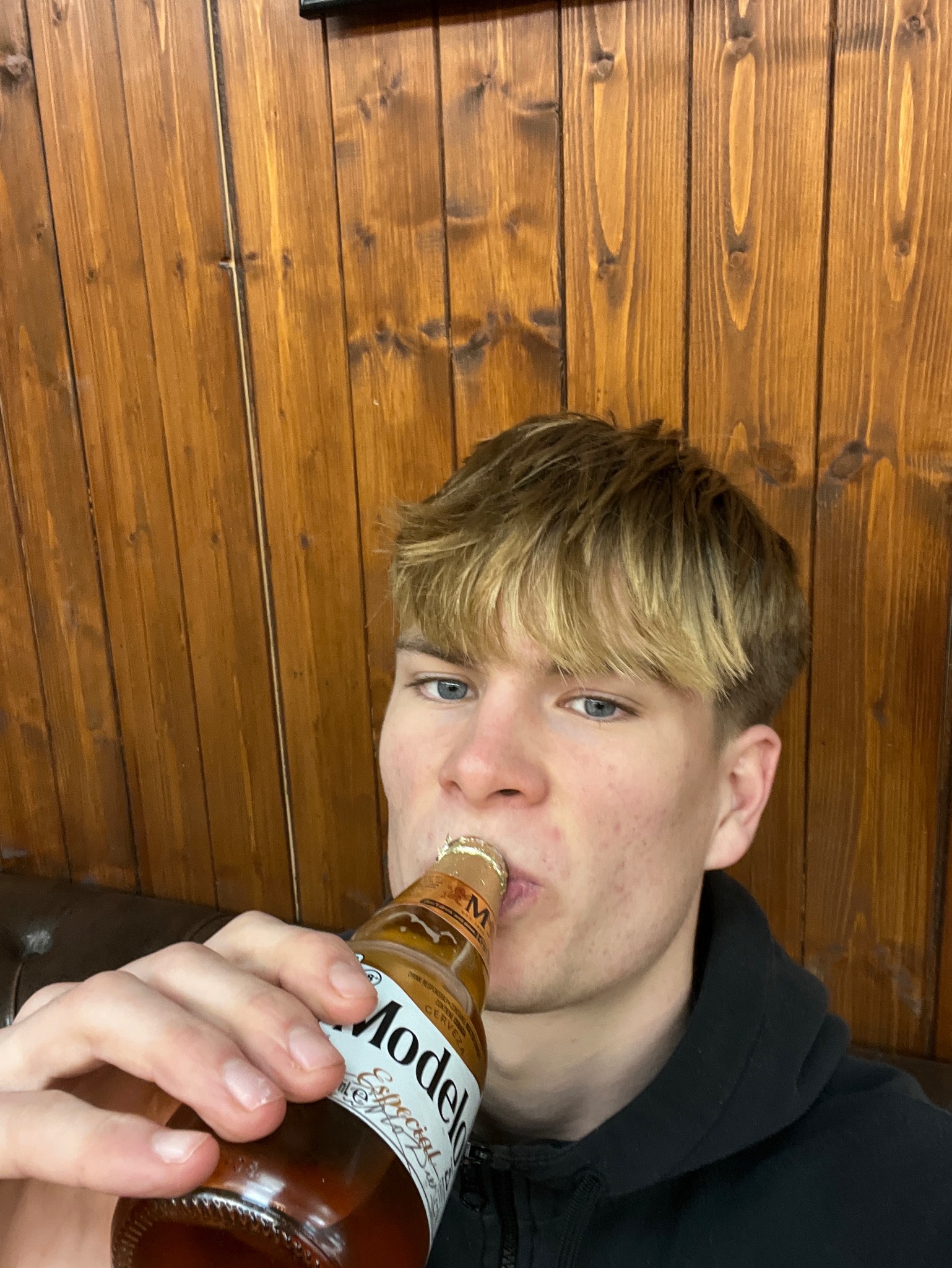 Modelo Especial, Mexico