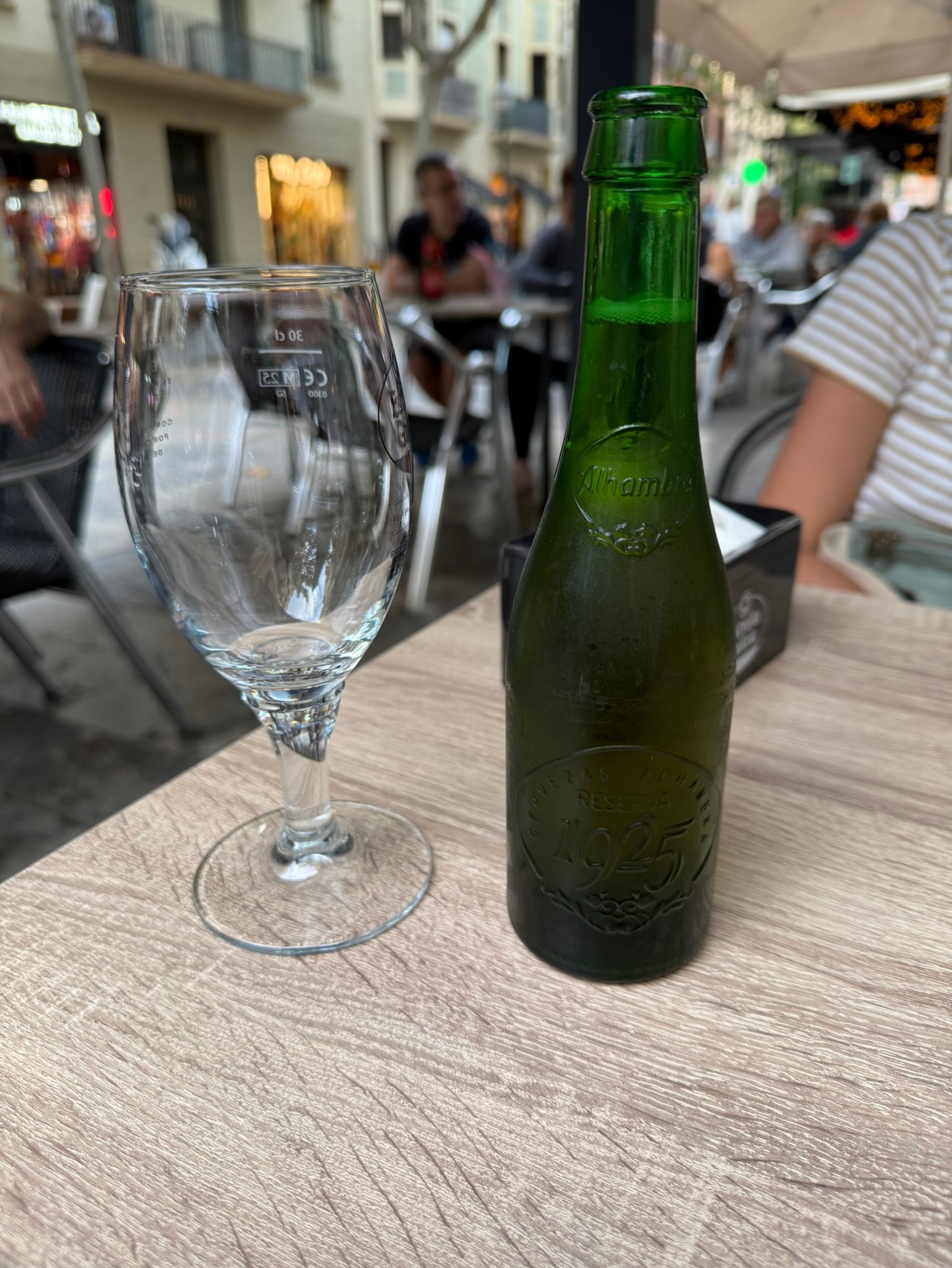 Alhambra Reserva 1925, Alhambra (Grupo Mahou-San Miguel)