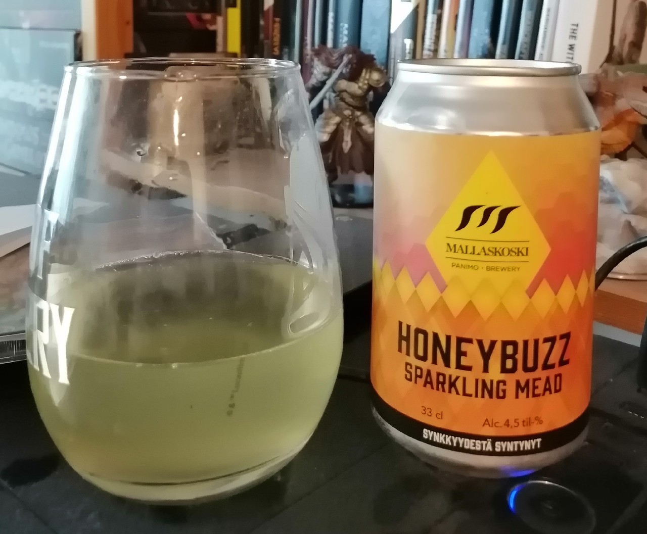 HoneyBuzz Sparkling Mead, Finland