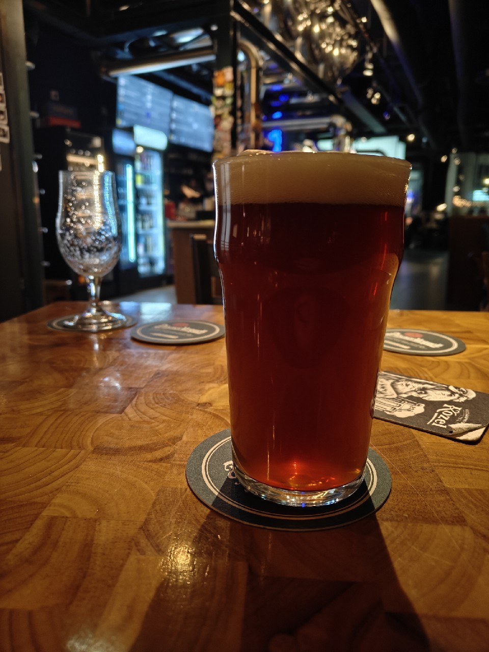 Esityslista, Brew-Pub Gallows Bird