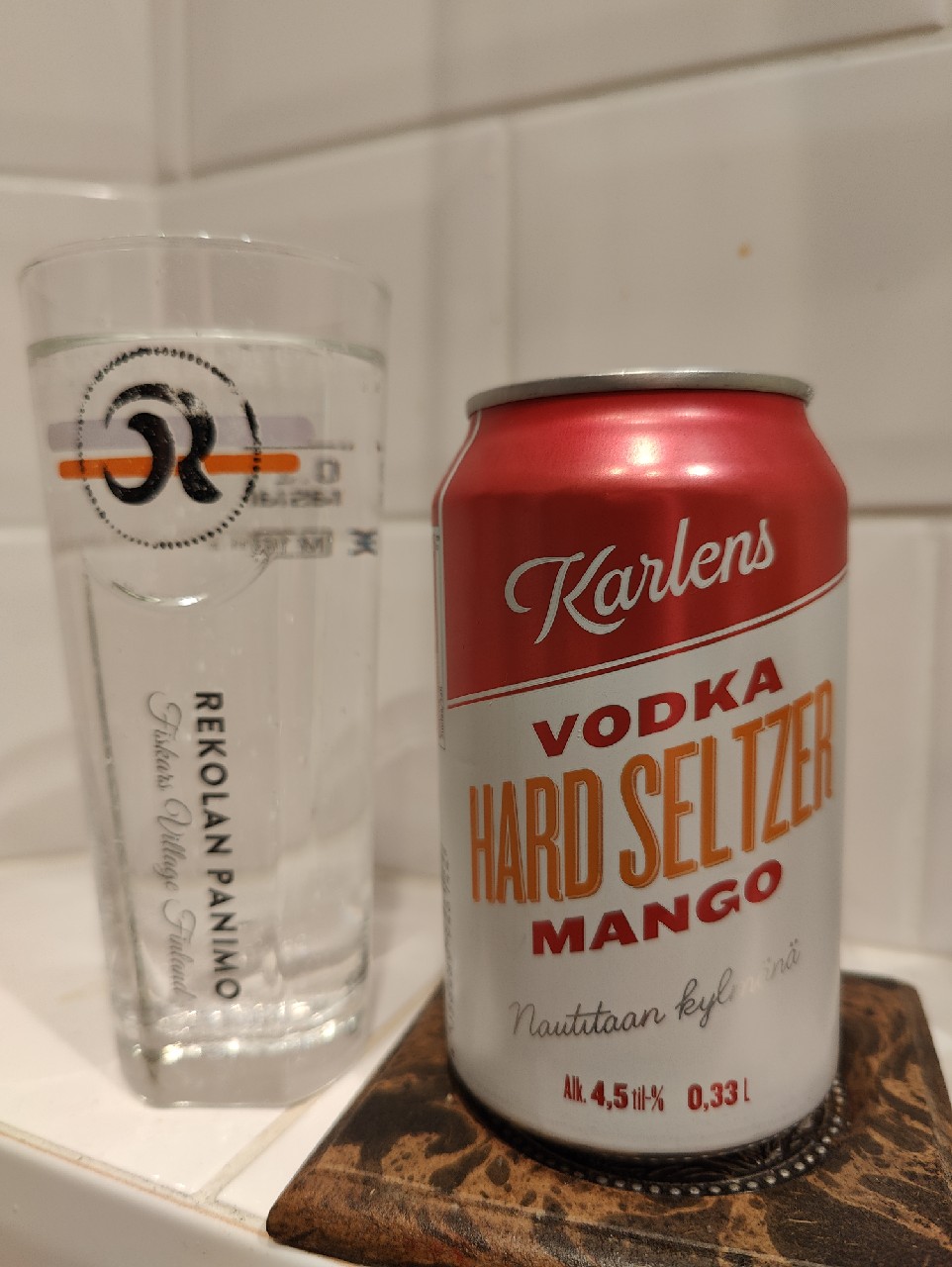 Karlens Vodka Hard Seltzer Mango, Finland