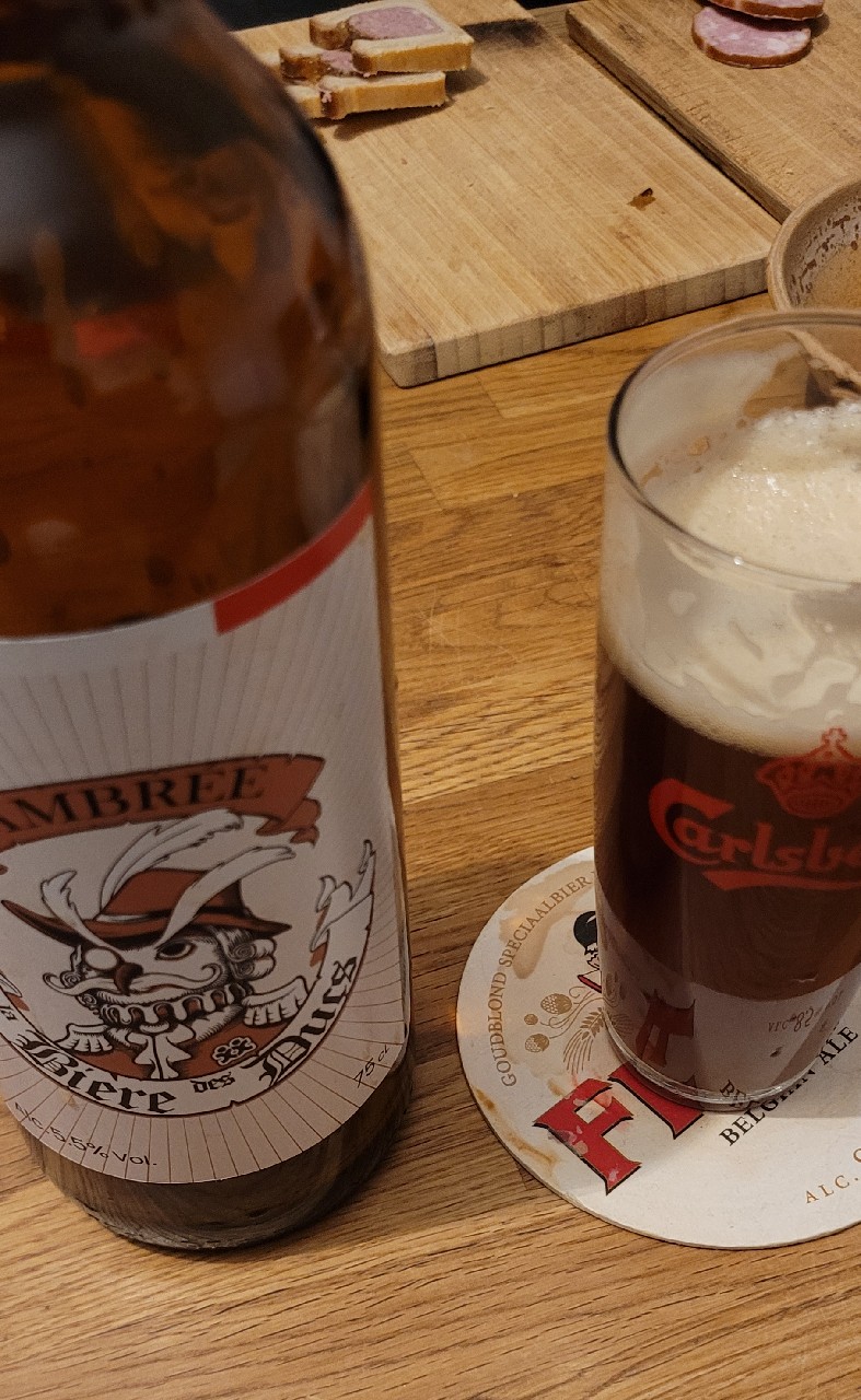 Bière des Ducs Ambrée, France