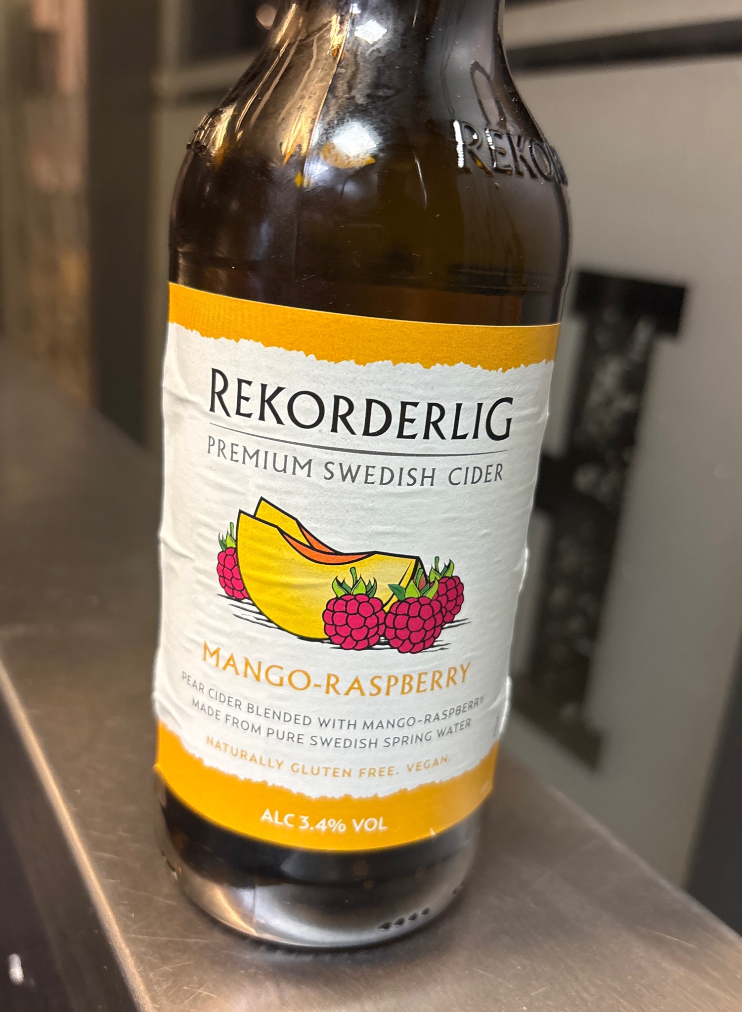 Rekorderlig Mango-Raspberry, Sweden