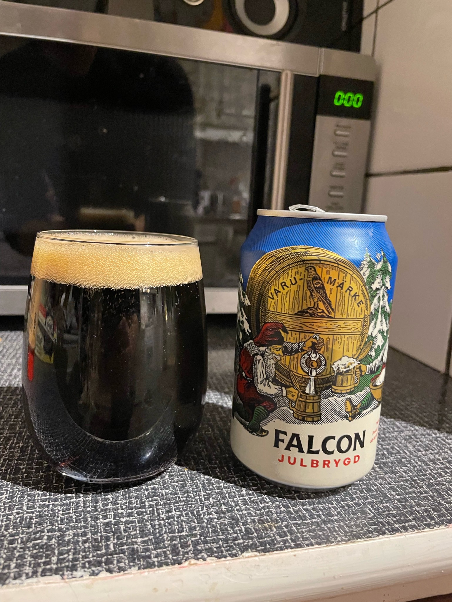 Falcon Julbrygd 5.2%, Sweden