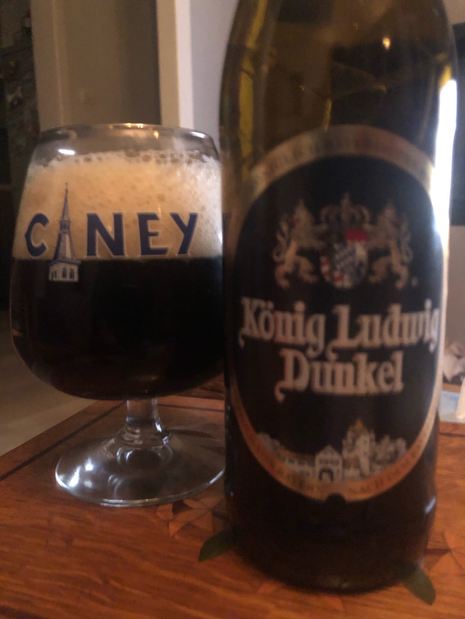 König Ludwig Dunkel, König Ludwig Schlossbrauerei Kaltenberg (Warsteiner)