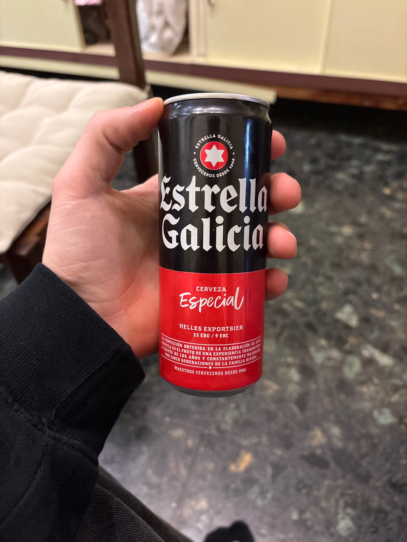 Estrella Galicia Especial, Spain