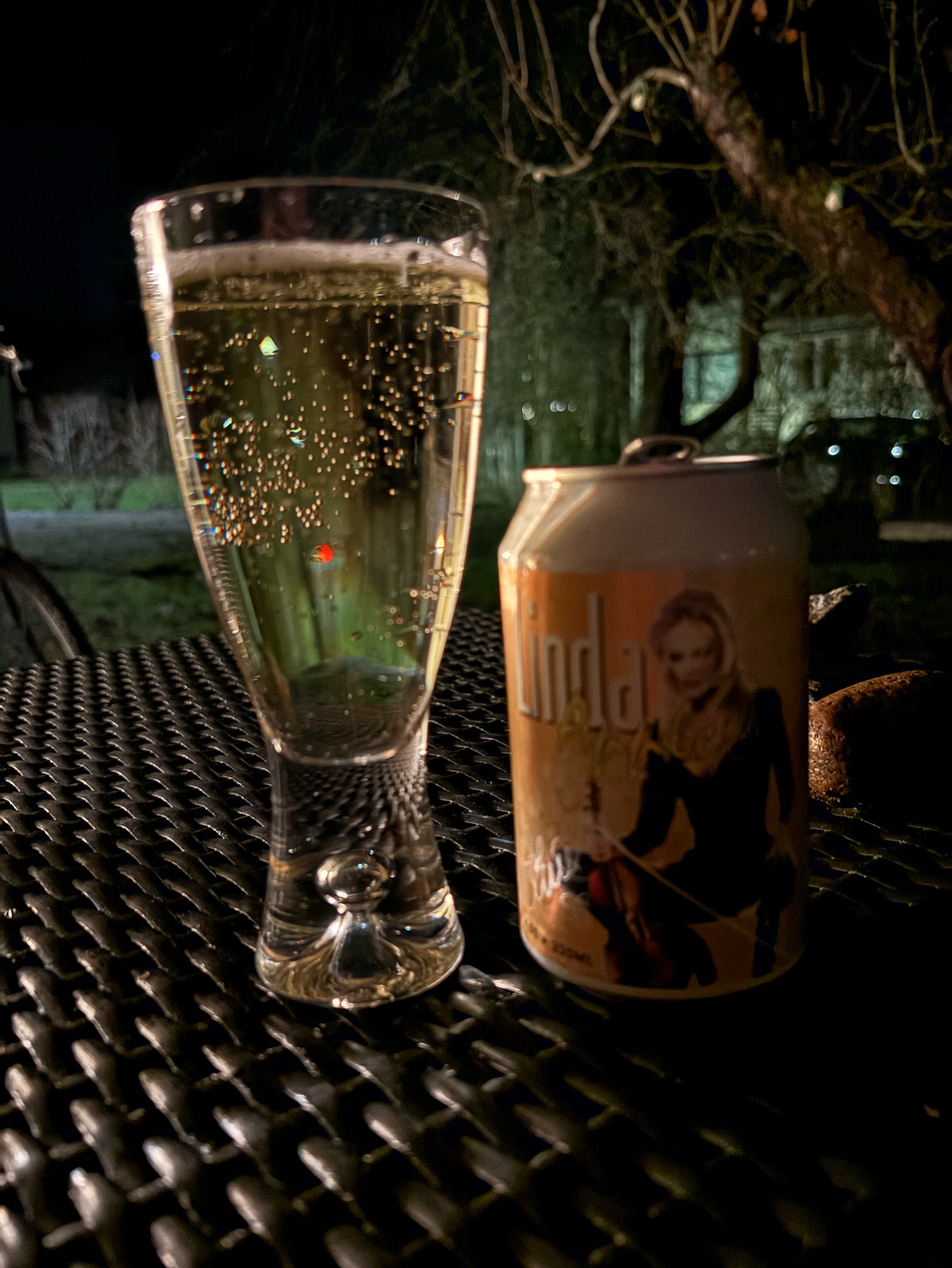 Linda Apple, Finland