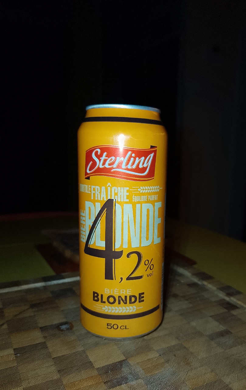 Sterling Blonde, Auchan