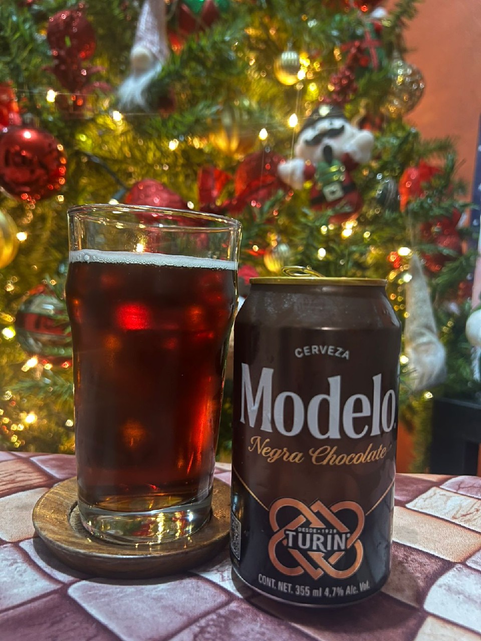 Modelo Negra Chocolate, Mexico