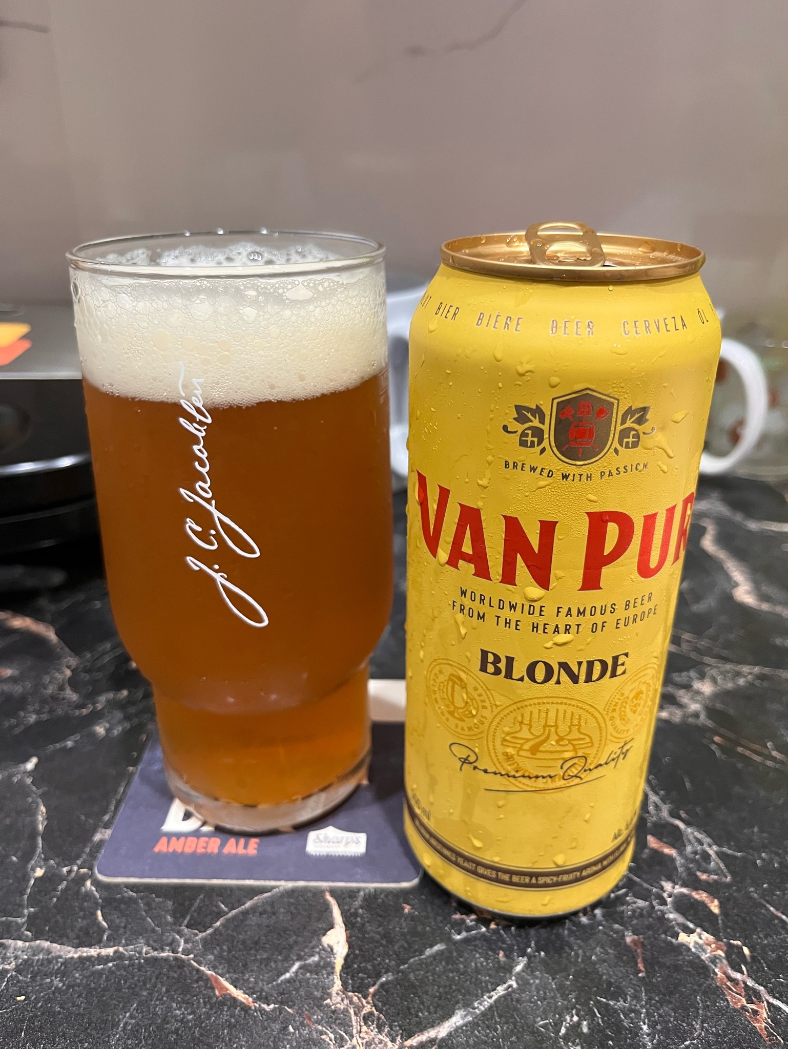 Van Pur Blonde, Poland