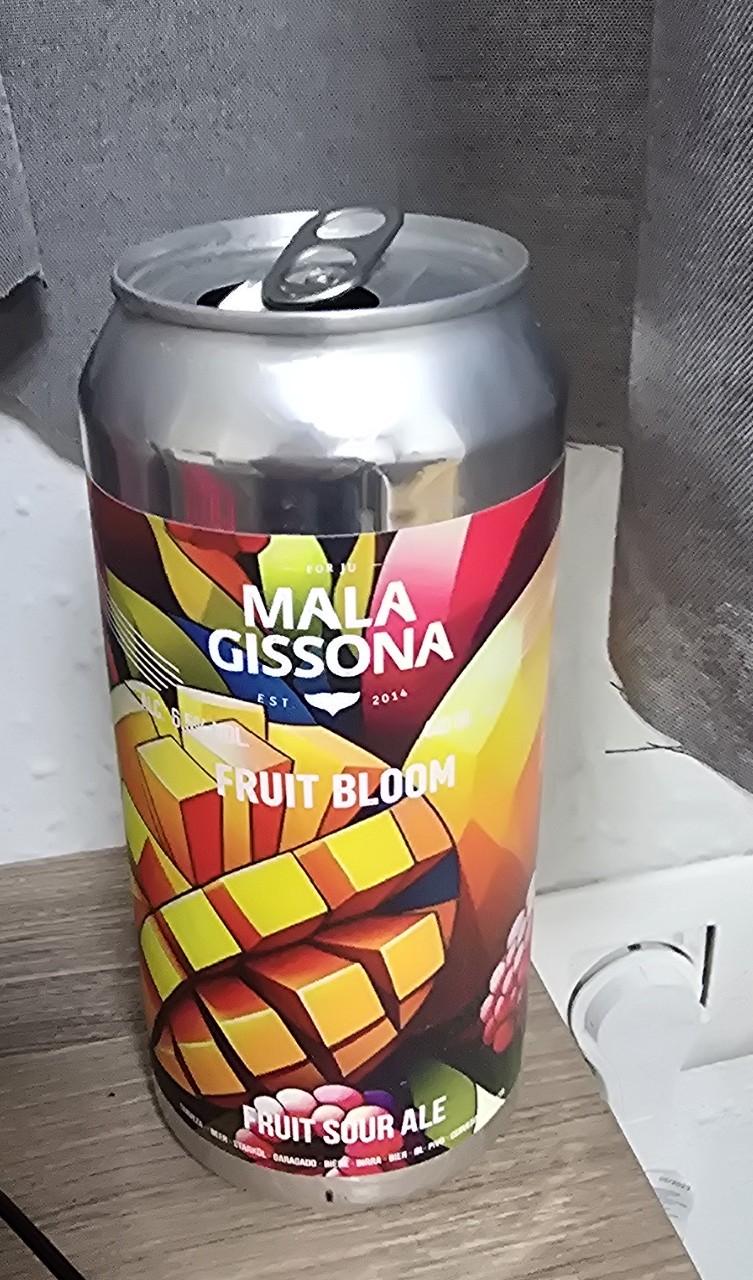 mala gissona fruit bloom, Naparbier