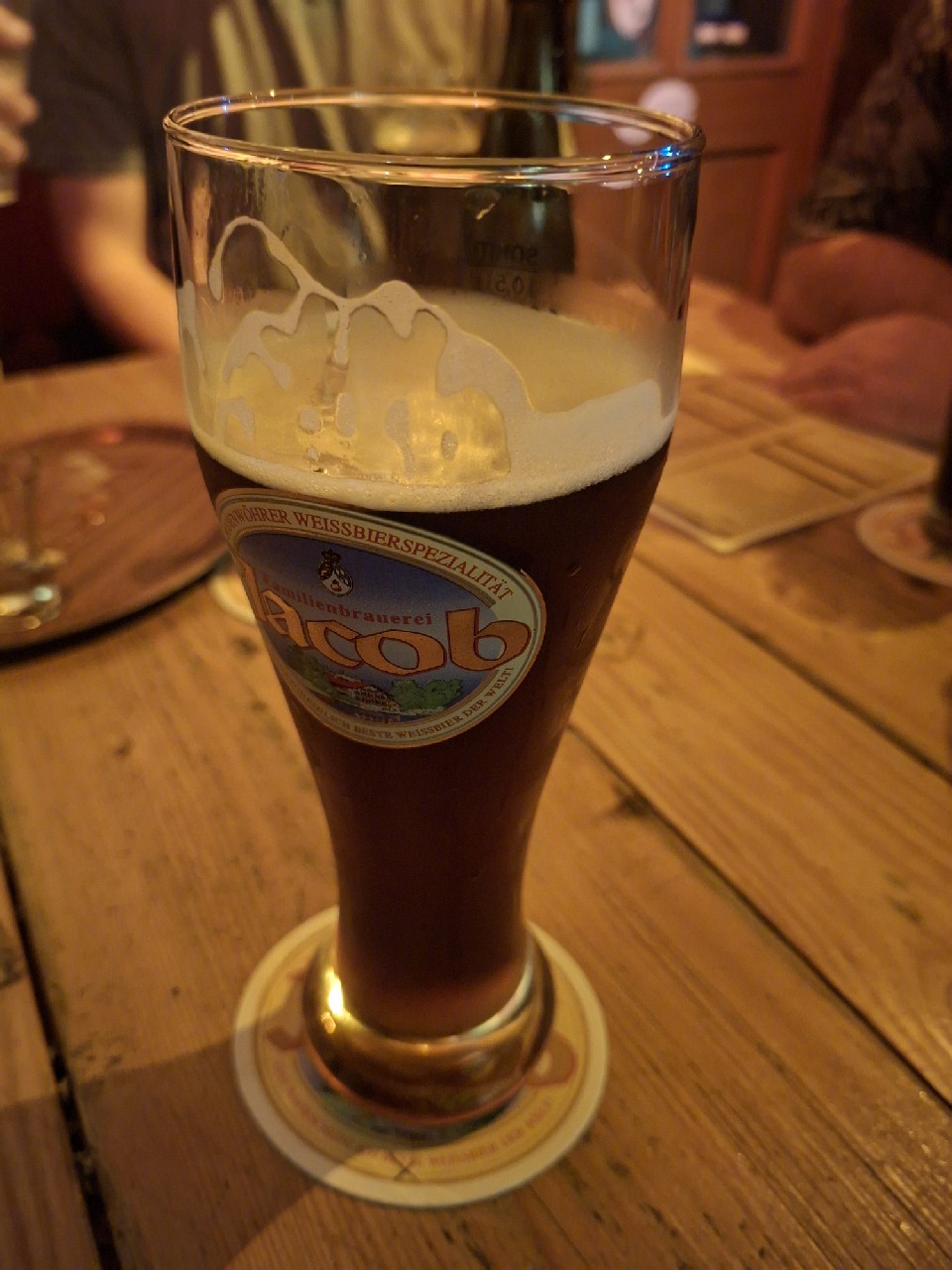 Jacob Naturtrübes Dunkles Weissbier, Familienbrauerei Jacob