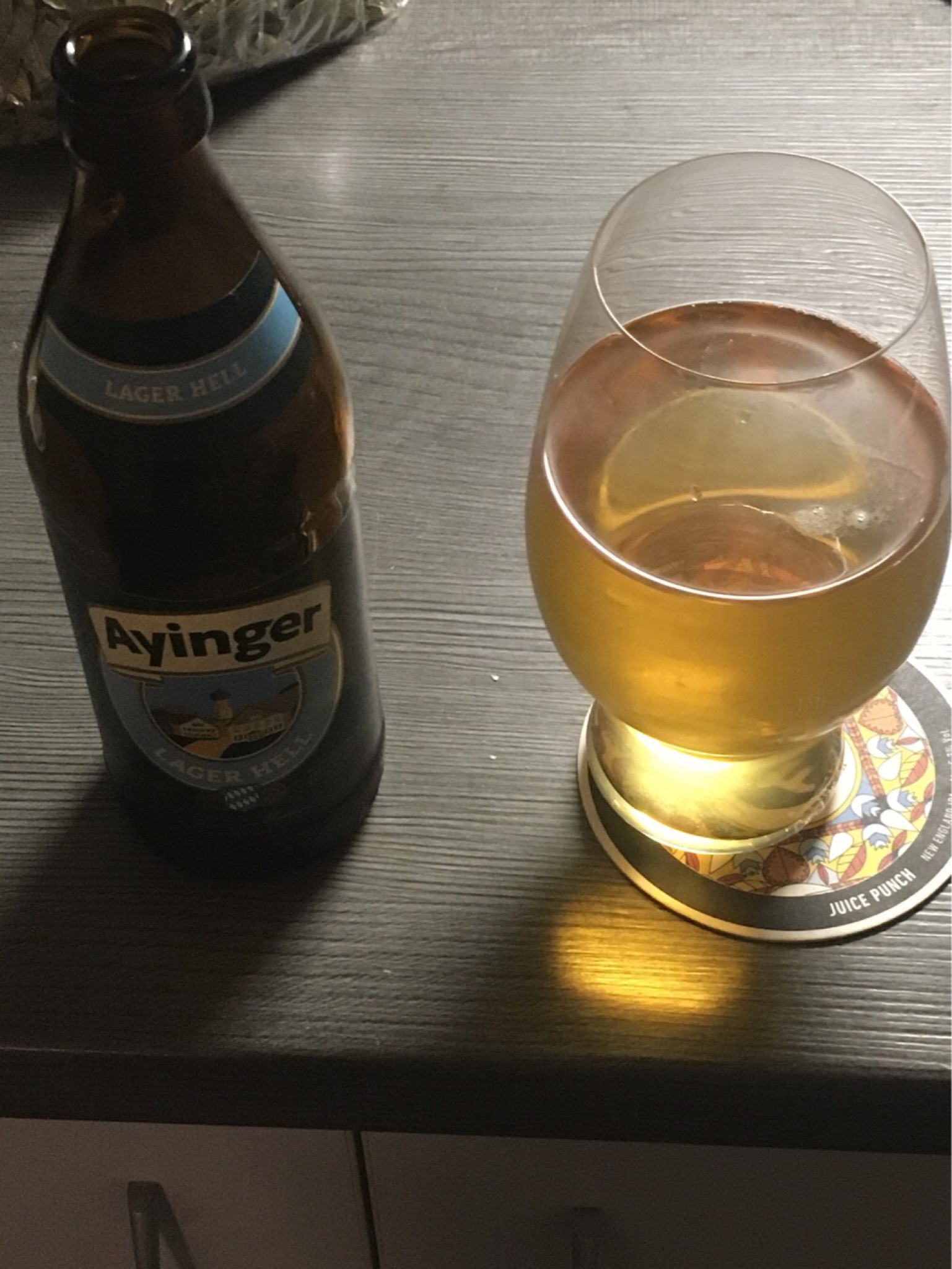 Ayinger Lager Hell, Ayinger Privatbrauerei