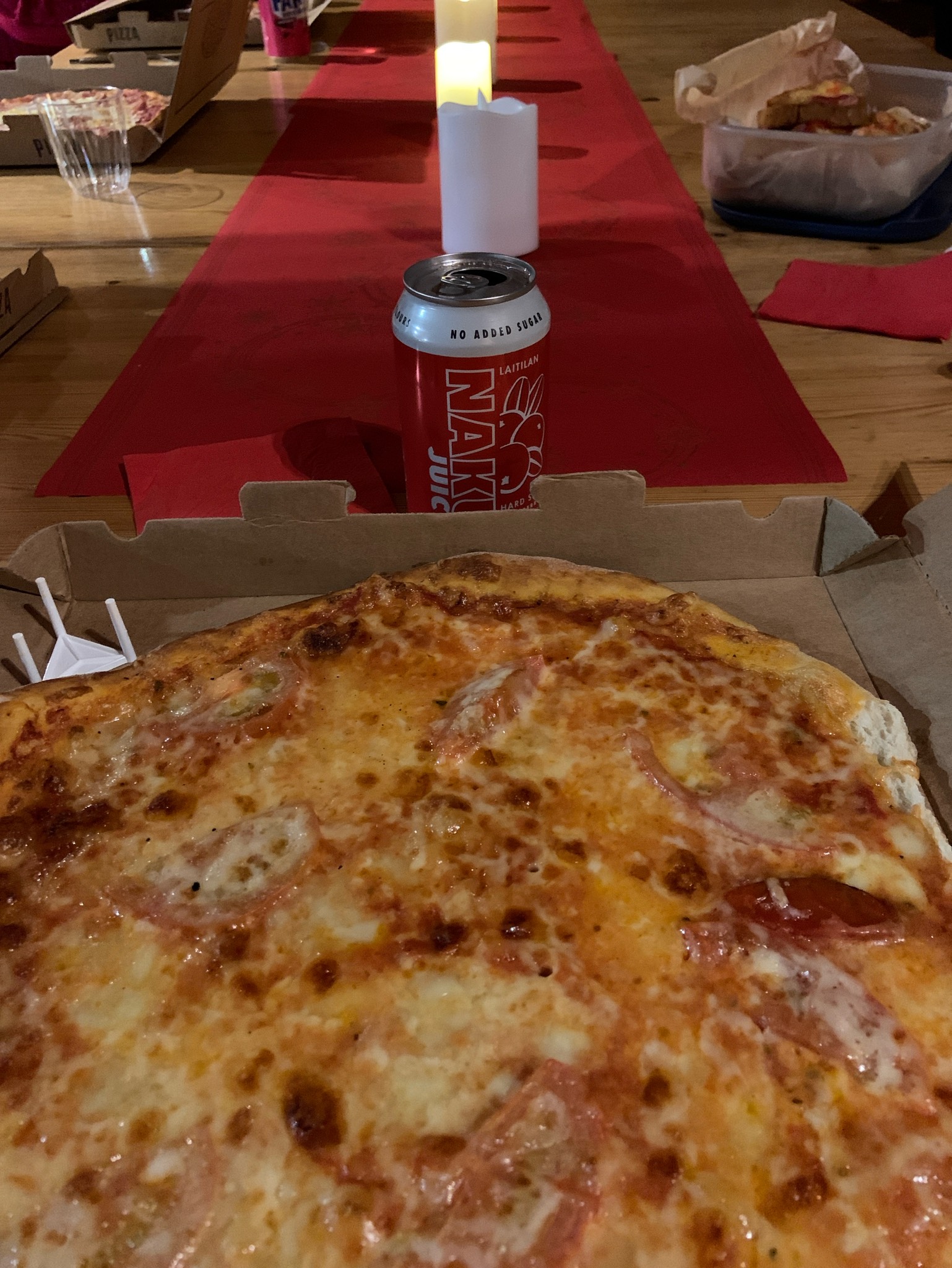 Naku Juicy Hard Seltzer Cranberry, Finland