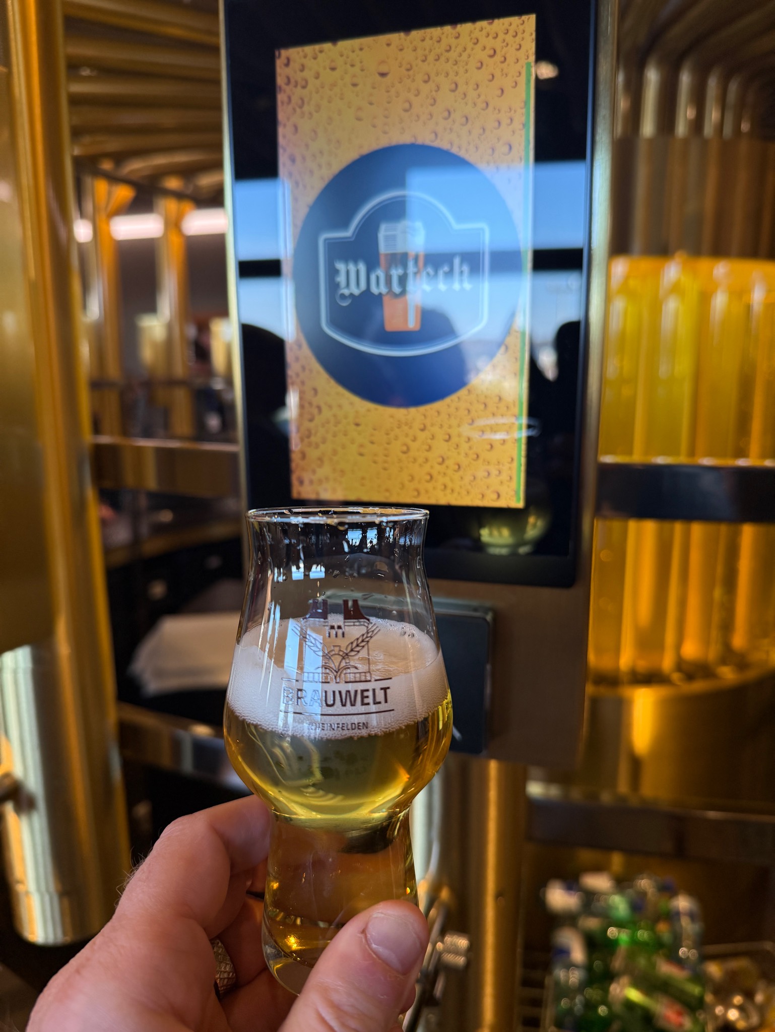 Warteck Lager, Feldschlösschen (Carlsberg)