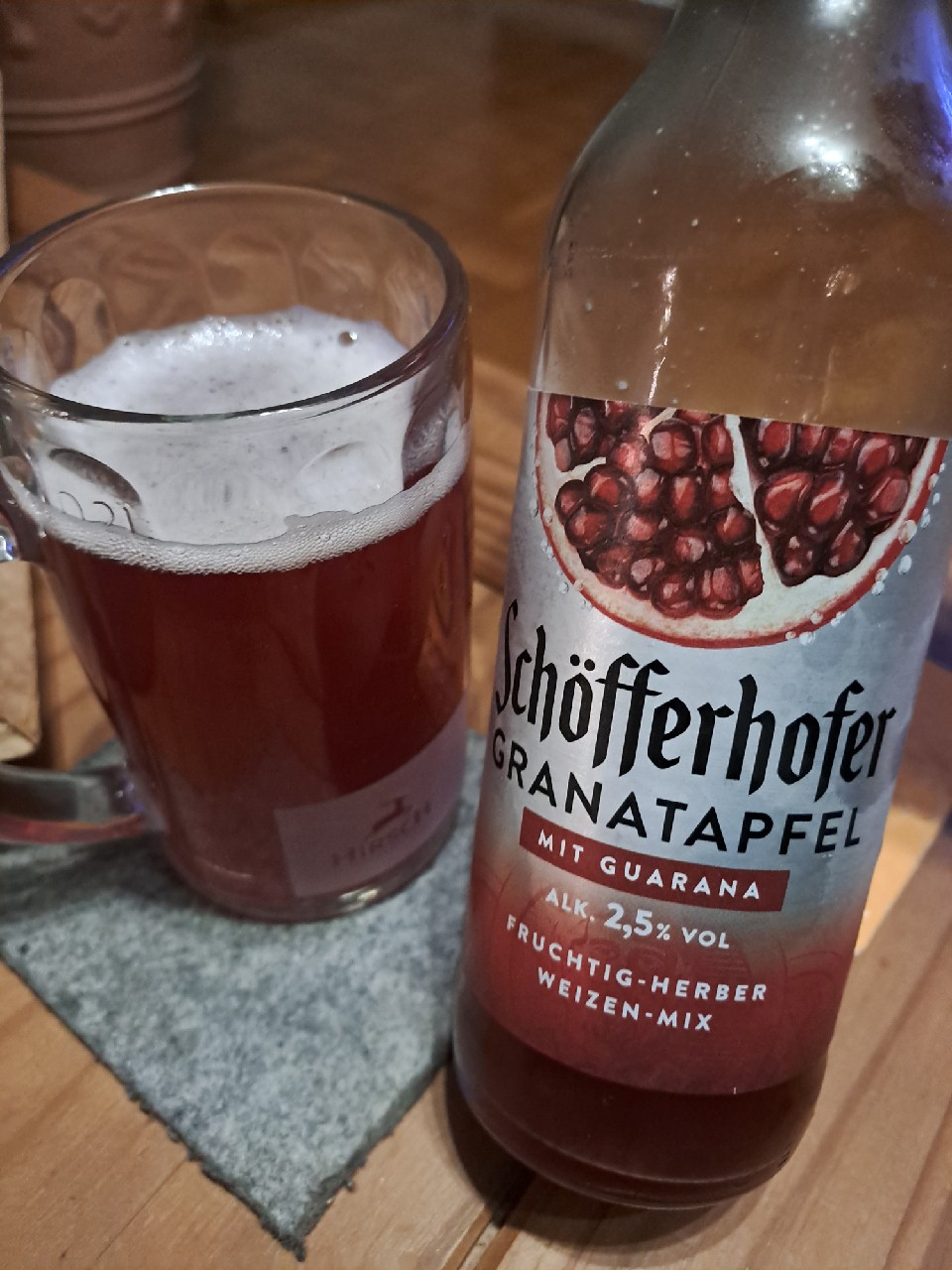 Schöfferhofer Weizen-Mix Granatapfel + Guarana, Schöfferhofer Weizenbier GmbH