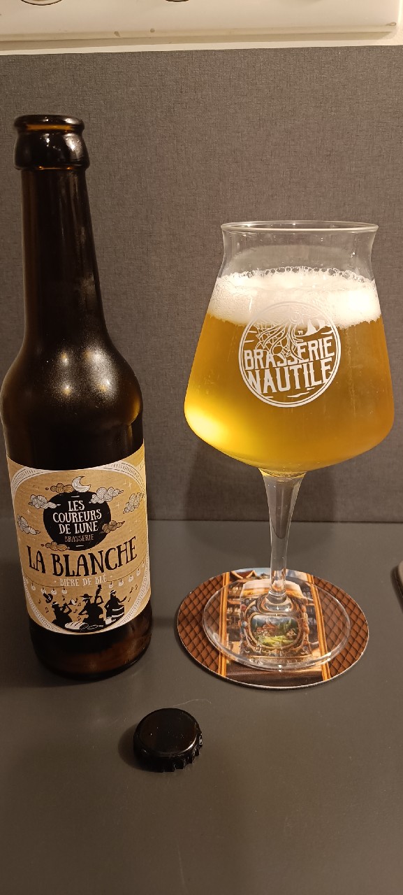 Coureurs De Lune Blanche, Les Coureurs De Lune