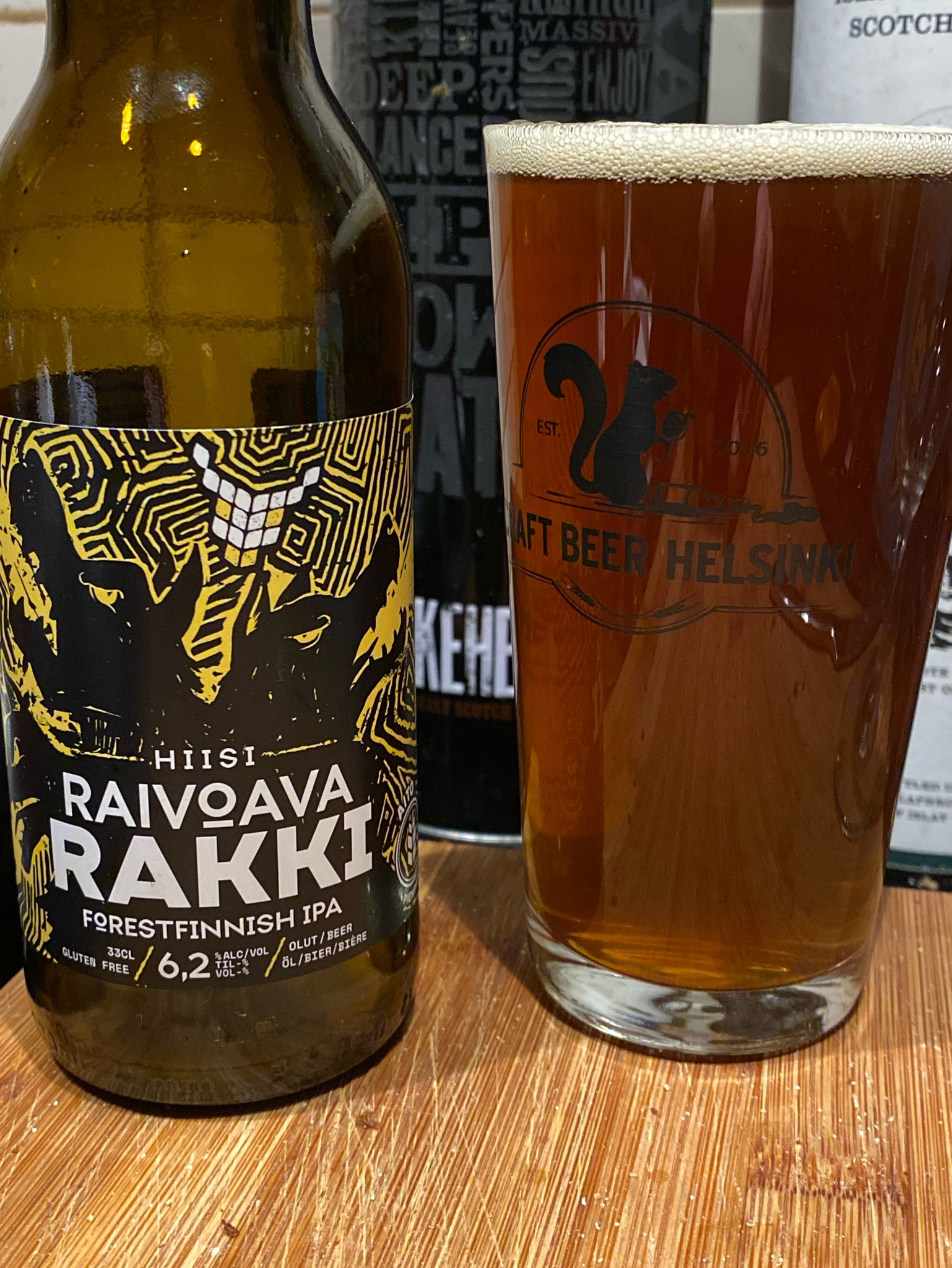 Raivoava Rakki, Panimo Hiisi