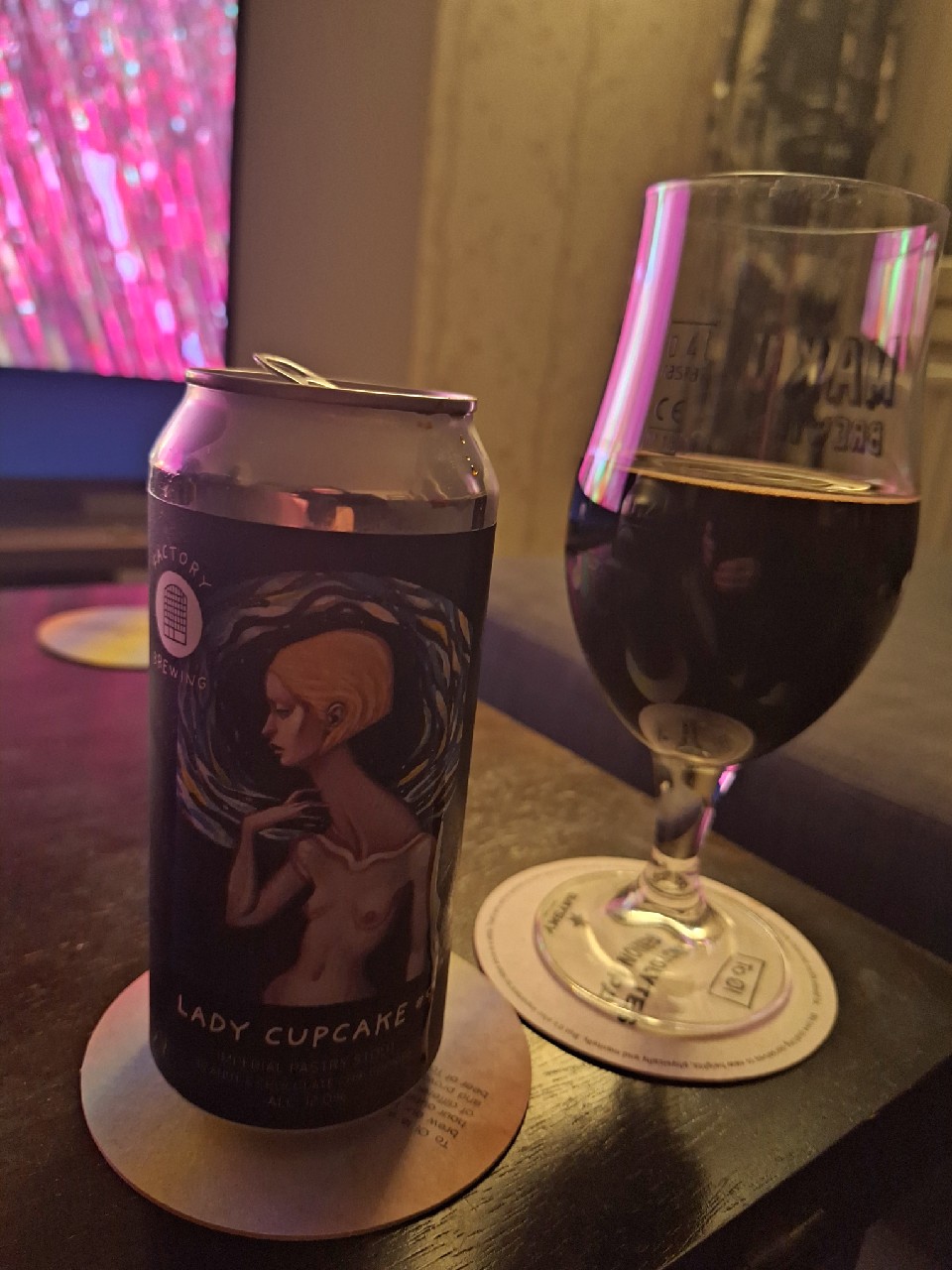 Lady Cupcake #9 (Peanut & Chocolate Chip Cookie), Finland