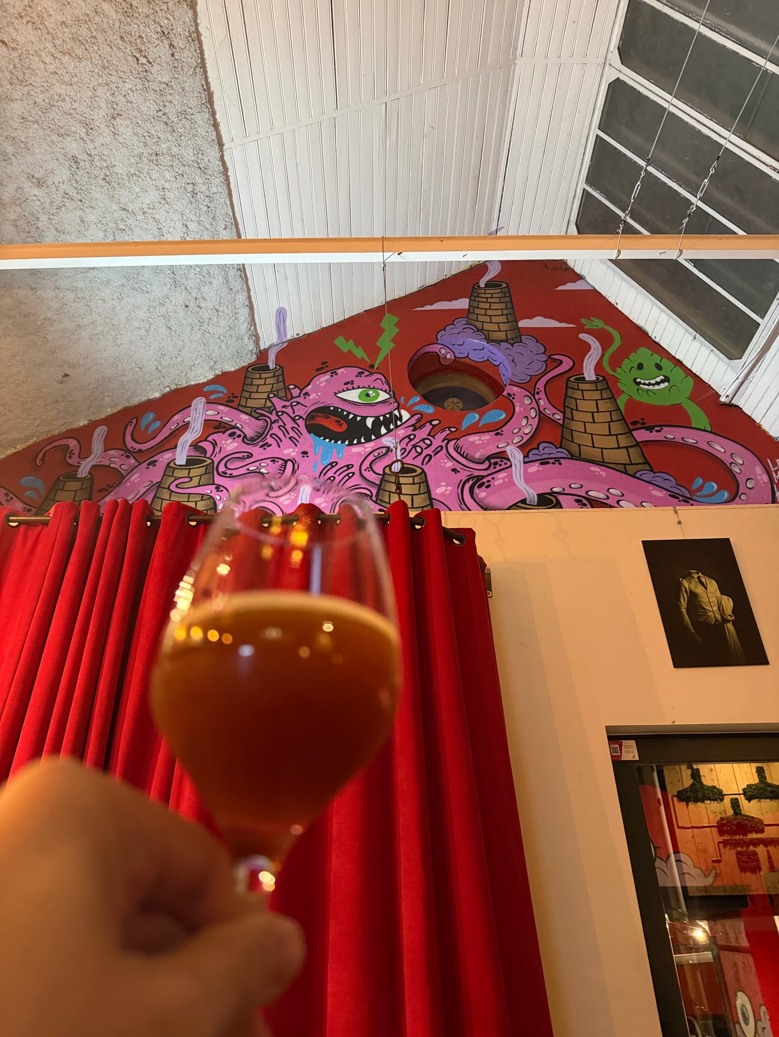 Les brunes ne comptent pas pour des prunes, Brasserie Du Grillen