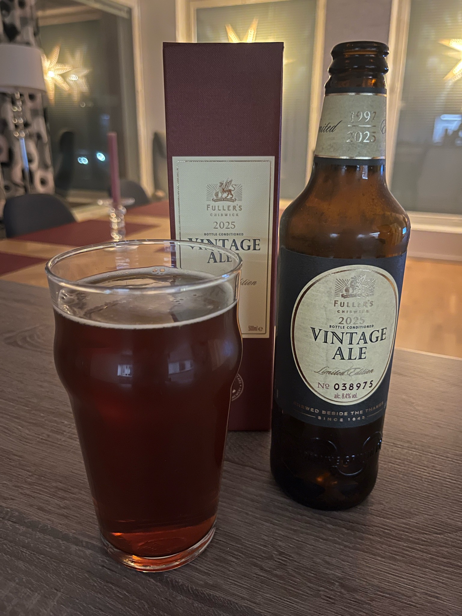 Vintage Ale (2025), Fuller's Griffin Brewery (Asahi Breweries)