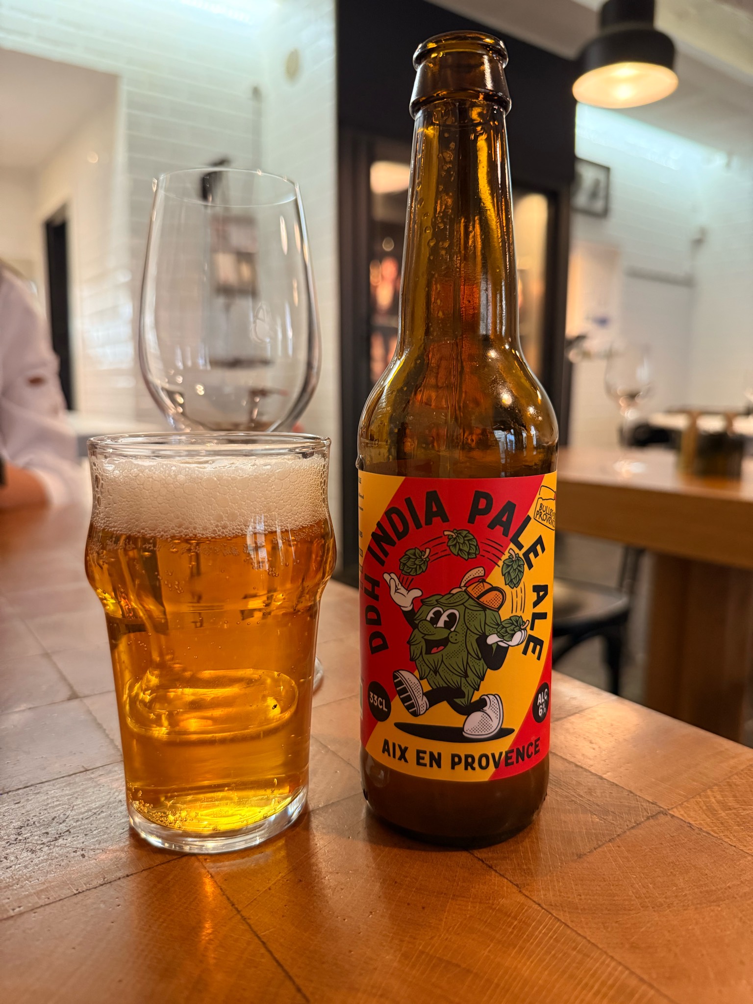 Aix Pale Ale, Bulles De Provence - Brasserie De Puyricard