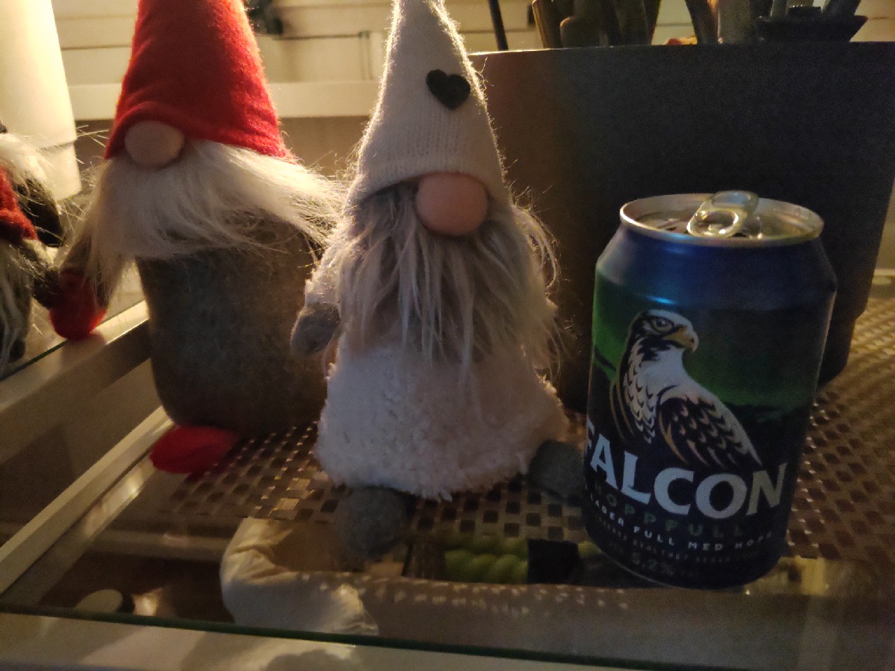 Falcon Hoppfull, Sweden