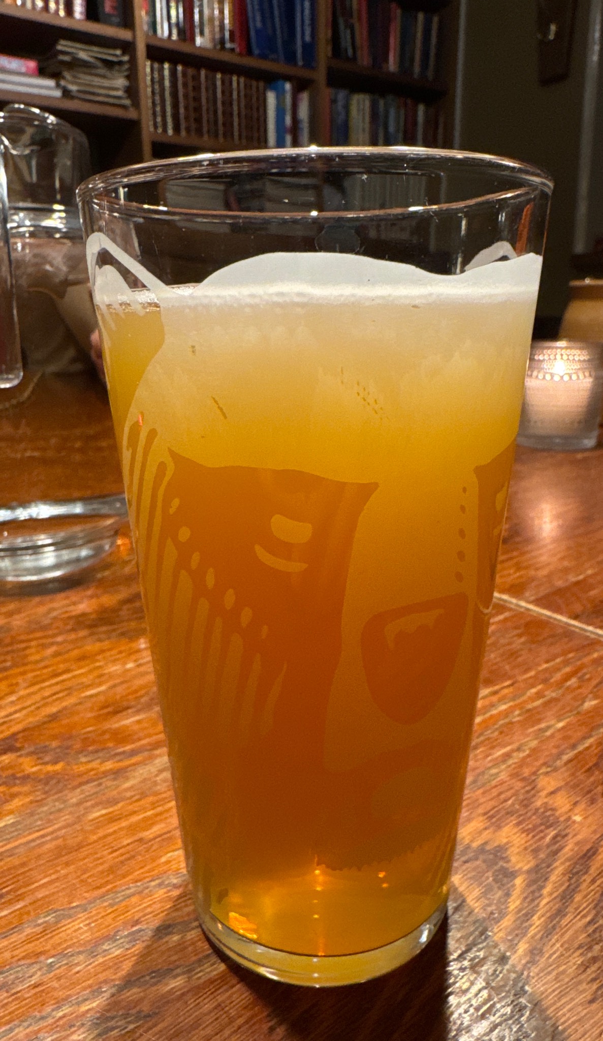 Karhu Galaxy NEIPA, Sinebrychoff (Carlsberg Group)