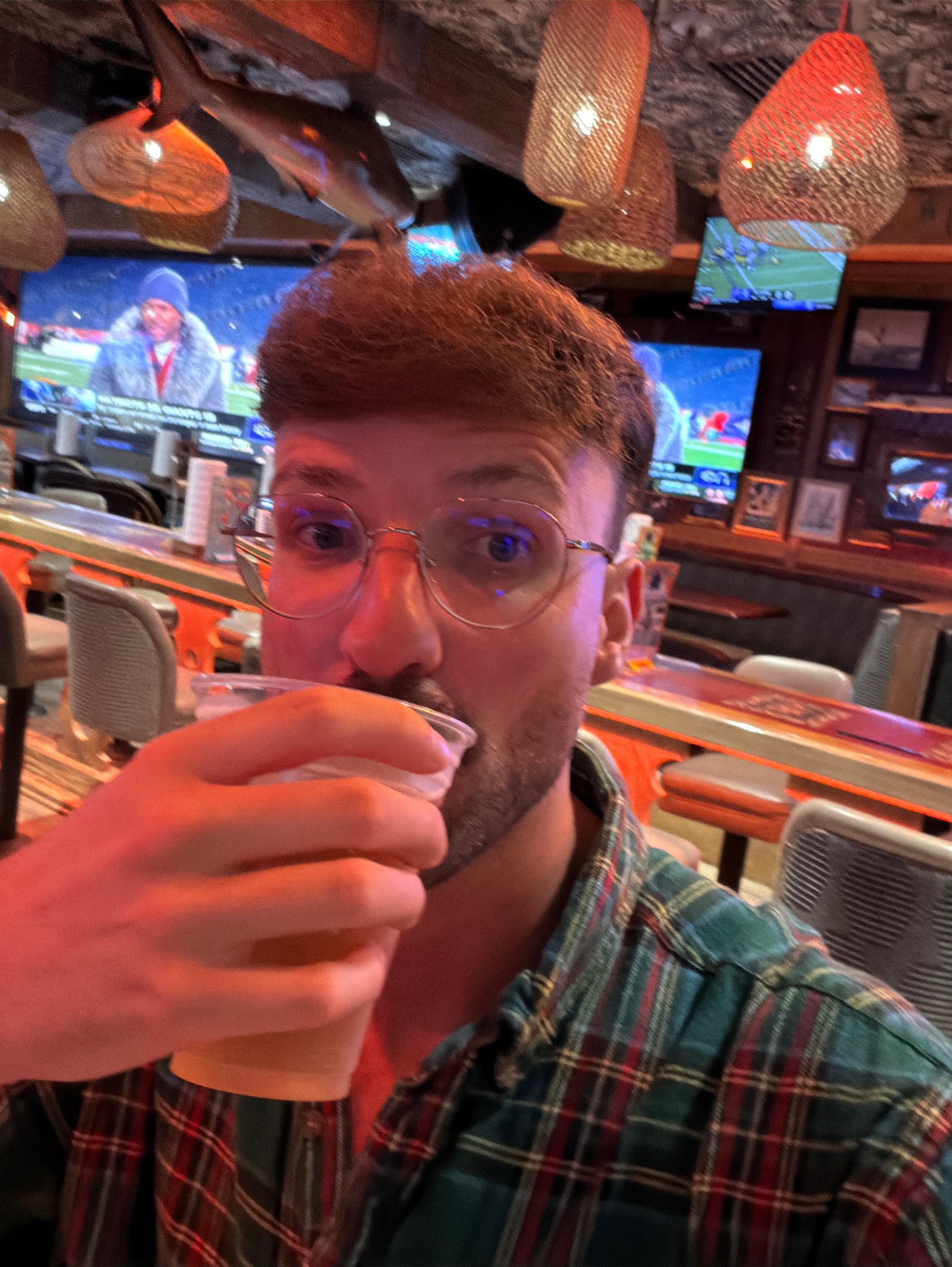 Dos Equis XX Lager Especial, Cervecería Cuauhtémoc Moctezuma S.A. de C.V