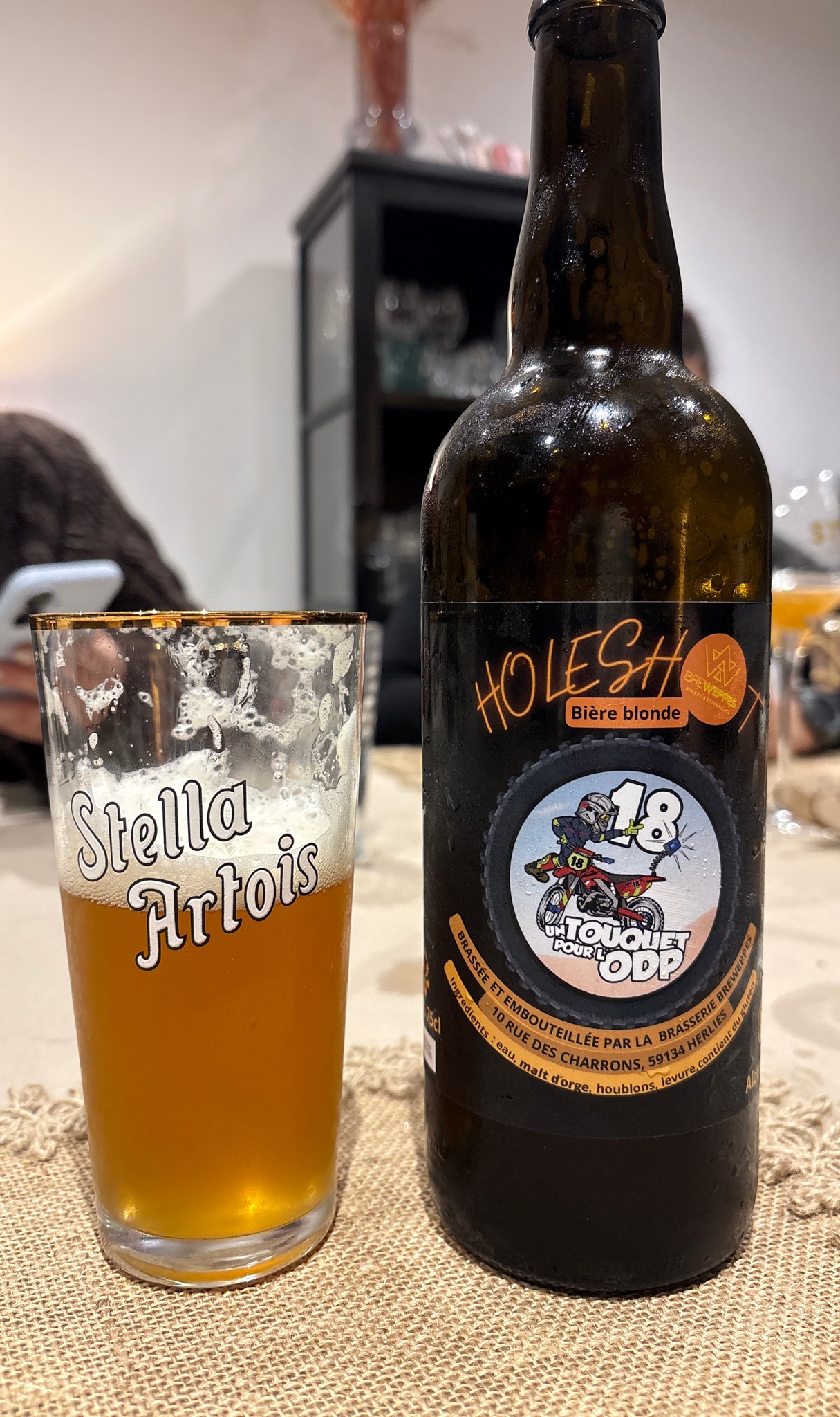 Holeshot, Brasserie Breweppes