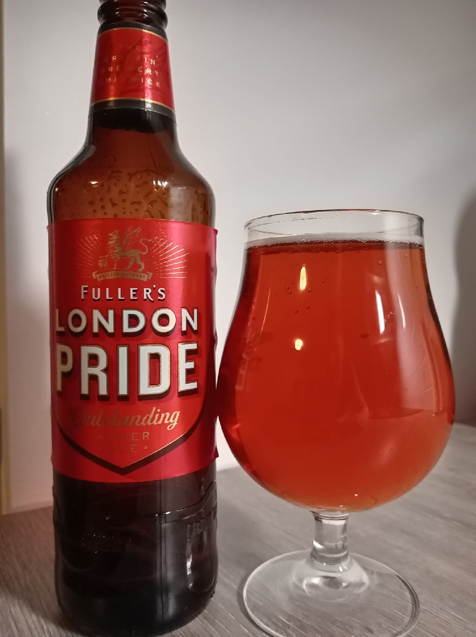 London Pride, Fuller's Griffin Brewery (Asahi Breweries)