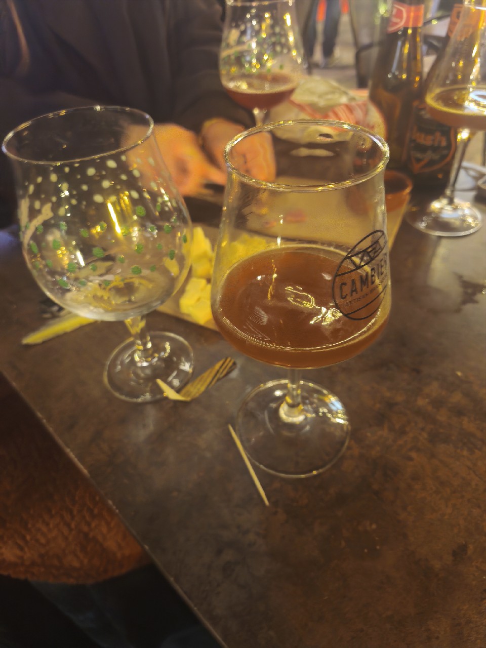 Mongy Noël, Brasserie Cambier