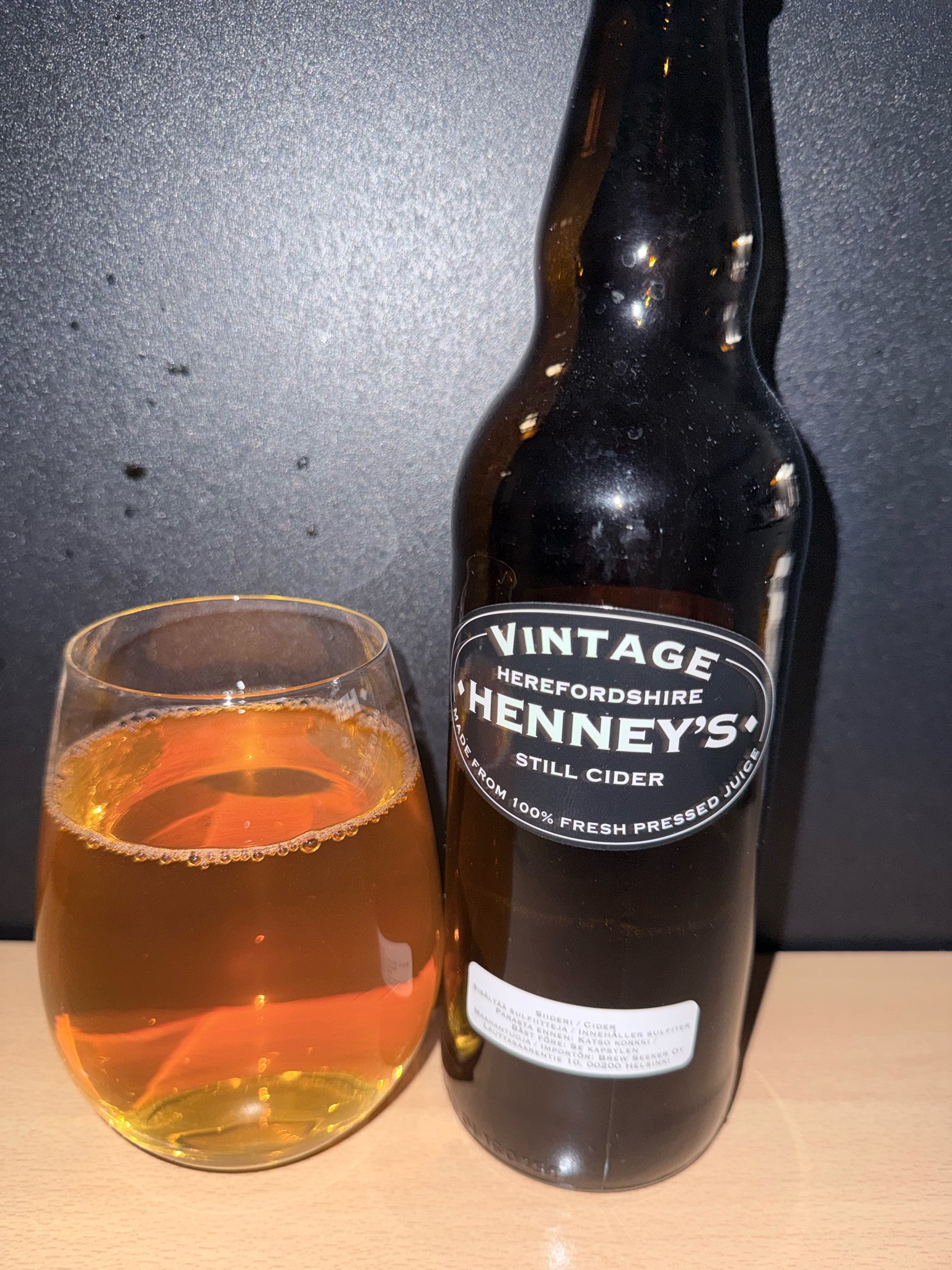 Henney's Vintage Still Cider 2015, Henney's