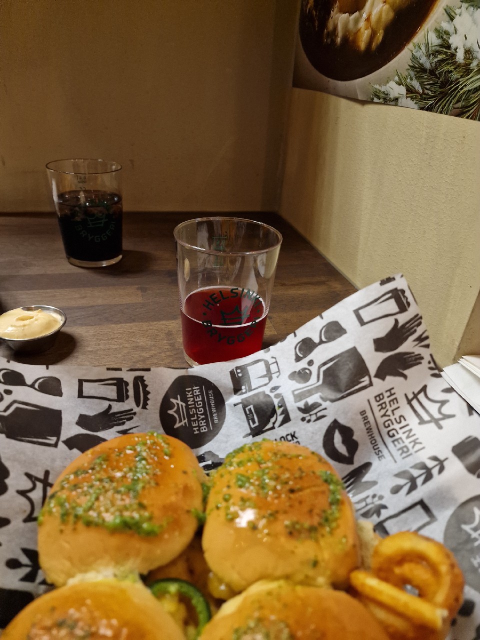 Heruu Mustaherukka Sour (Hapanlabra Nro 6), Finland