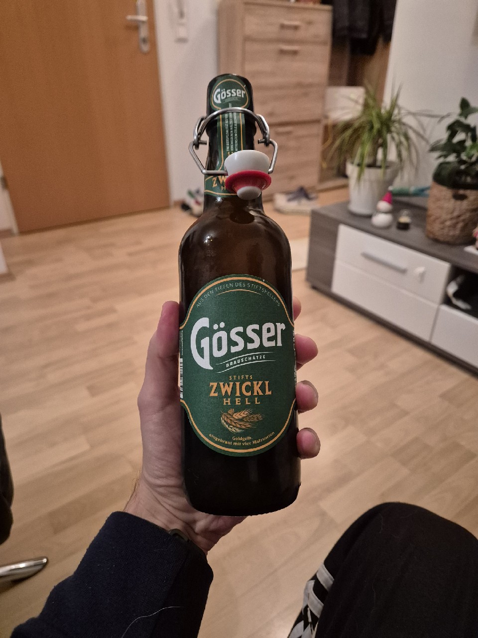 Stifts-Zwickl Hell, Brauerei Göss