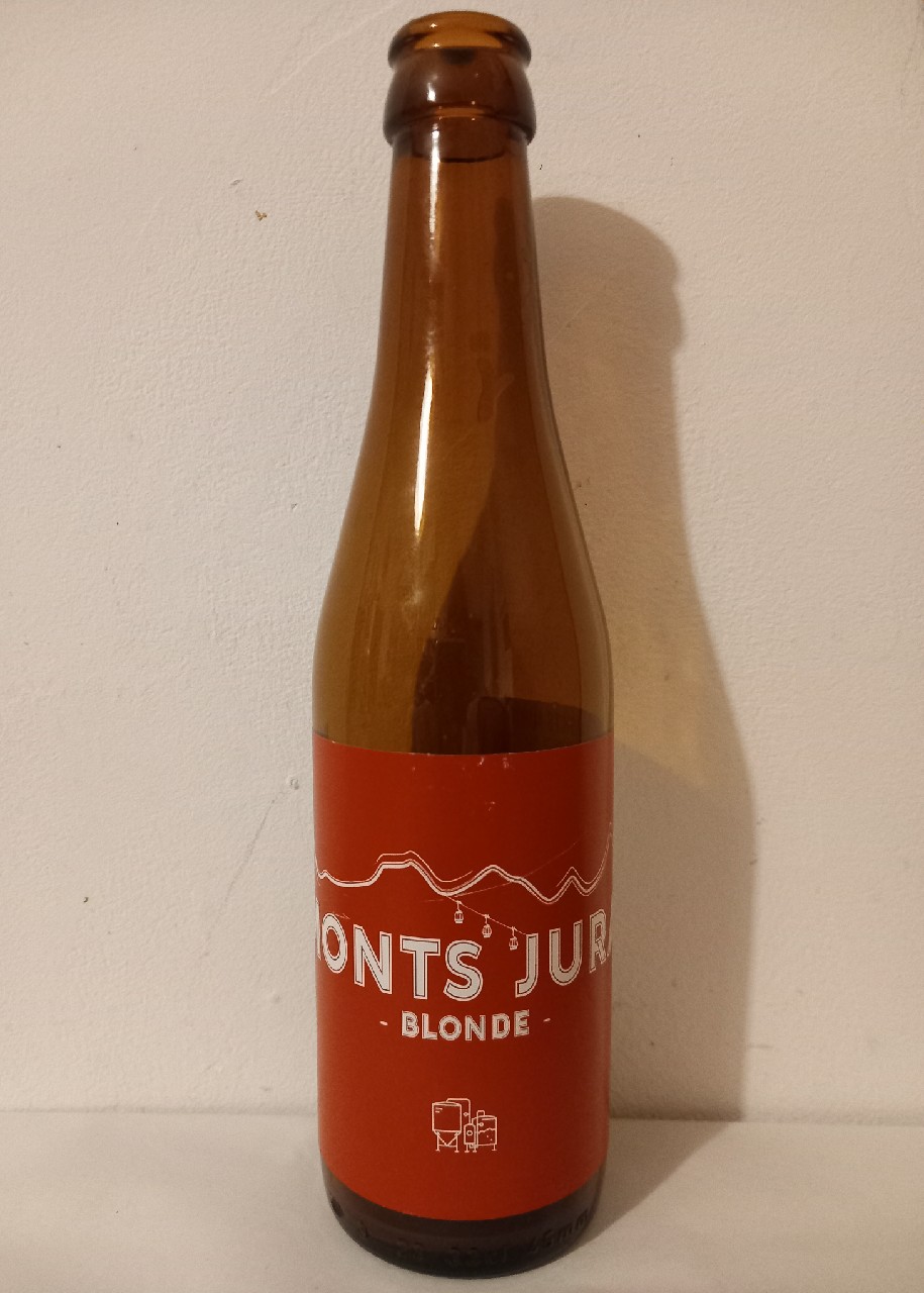 monts jura blonde, France