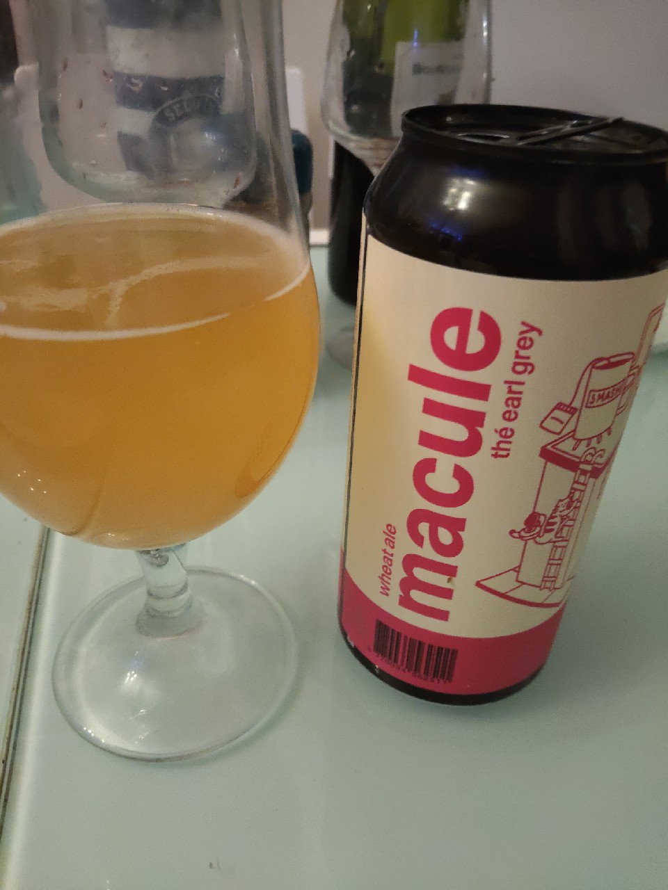 Macule, Brasserie Smash