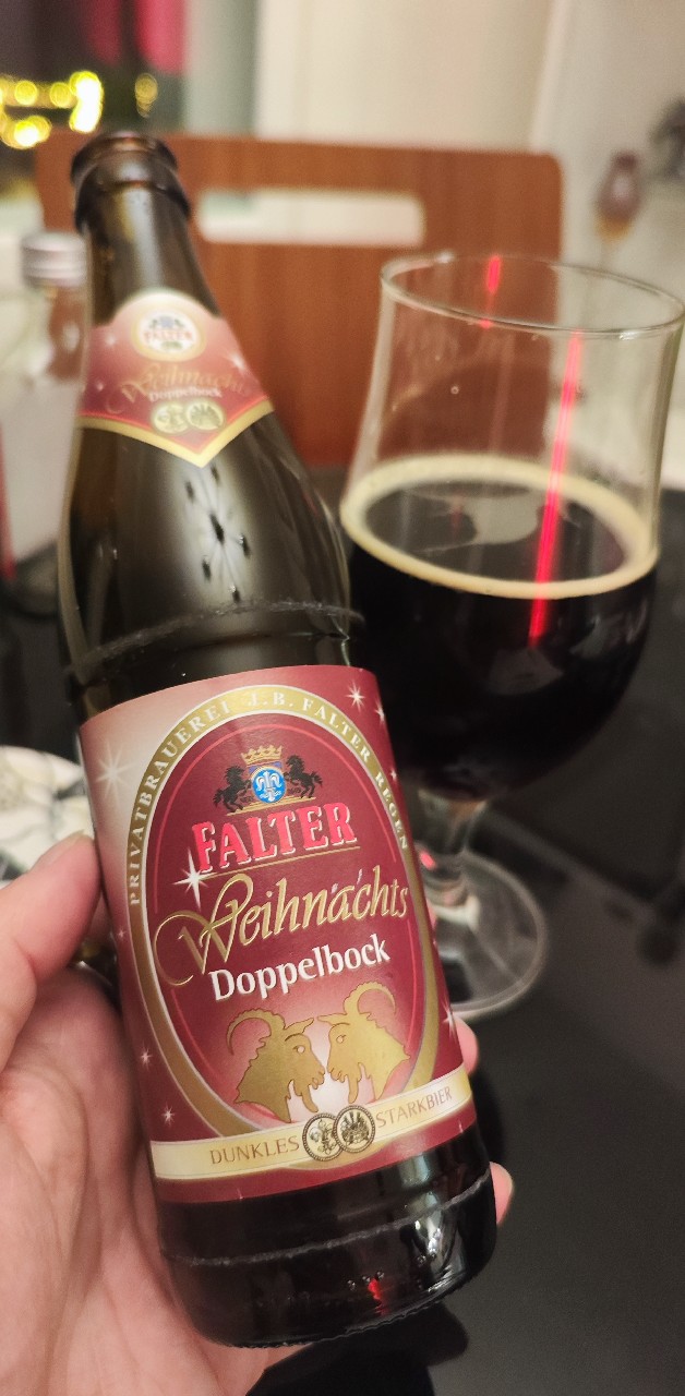 Falter Weihnachts Doppelbock, Privatbrauerei J.B. Falter Regen KG