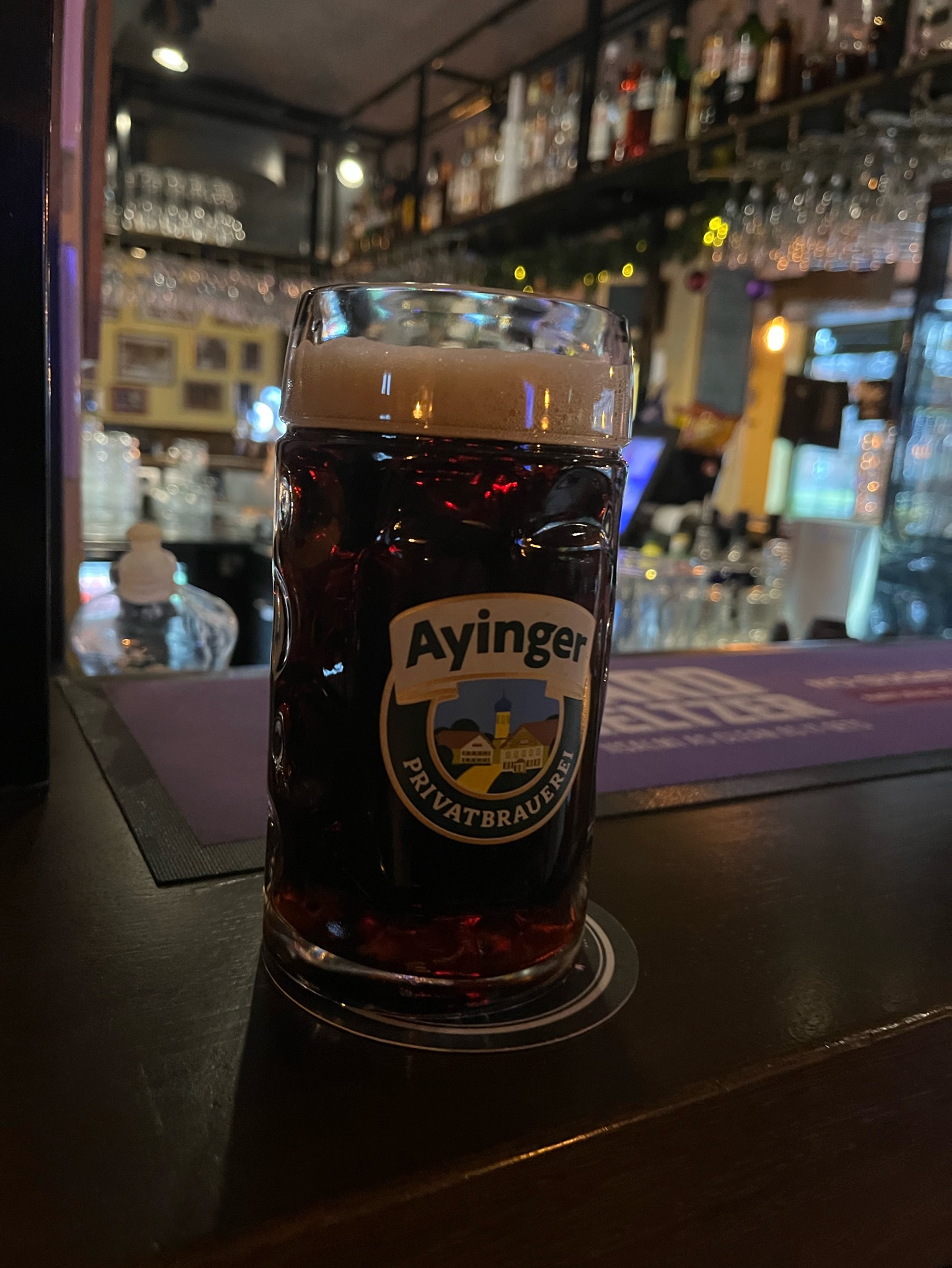 Ayinger Winter Bock, Ayinger Privatbrauerei