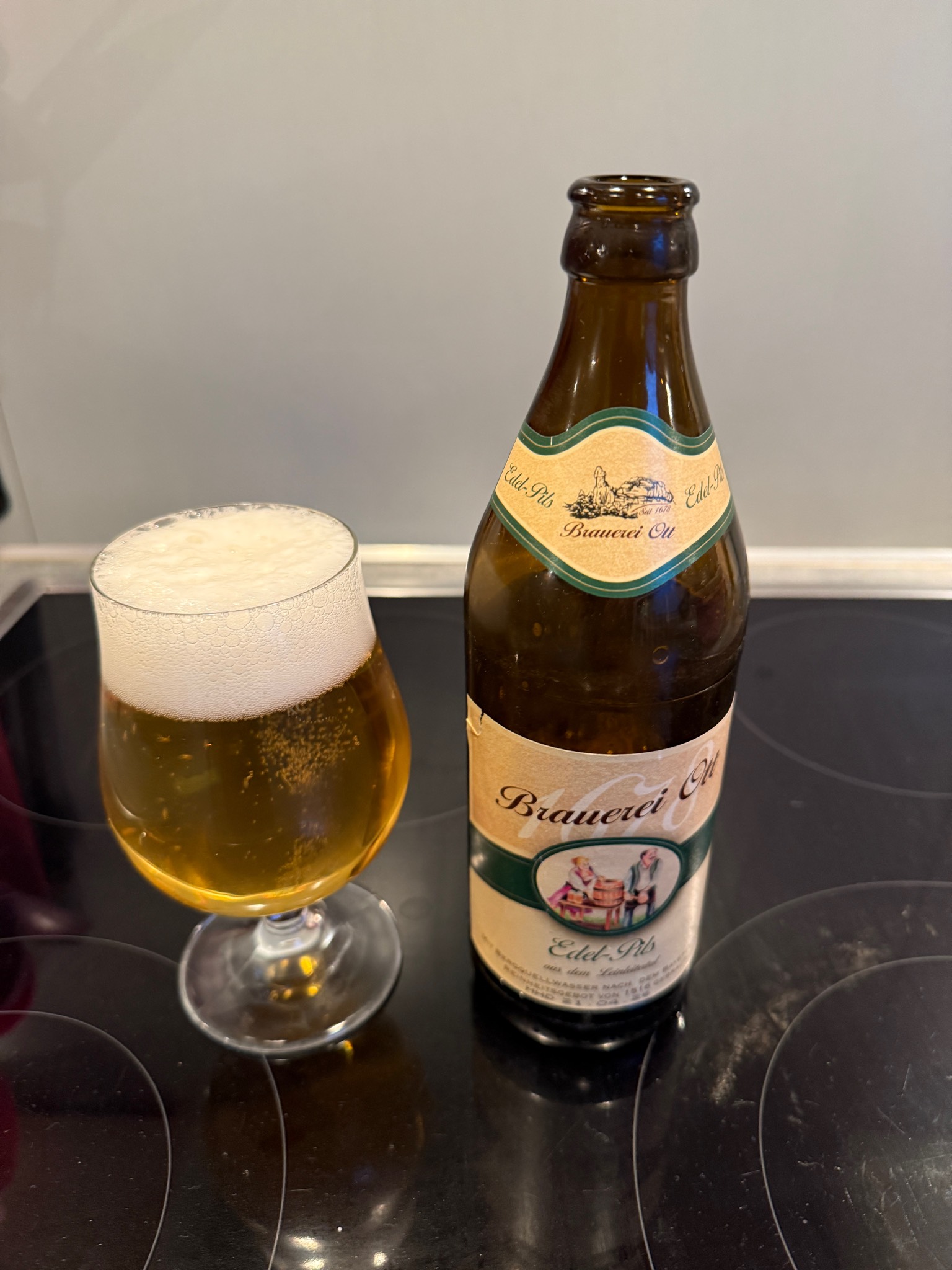 Edel-Pils aus dem Leinleitertal, Brauerei Ott