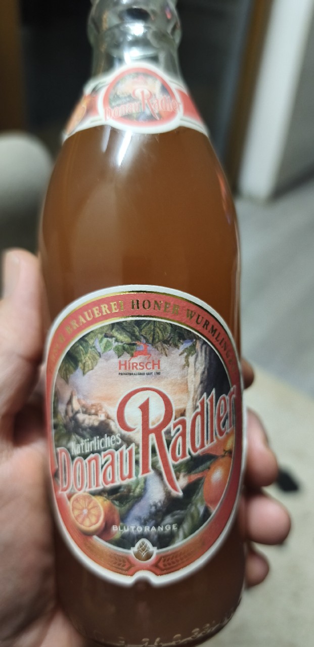 Natürliches Donau Radler Blutorange, Hirsch-Brauerei Honer