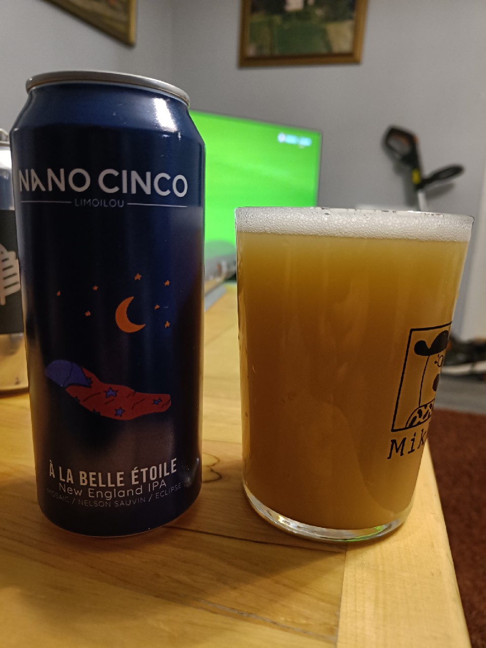 A La Belle étoile, Nano Cinco