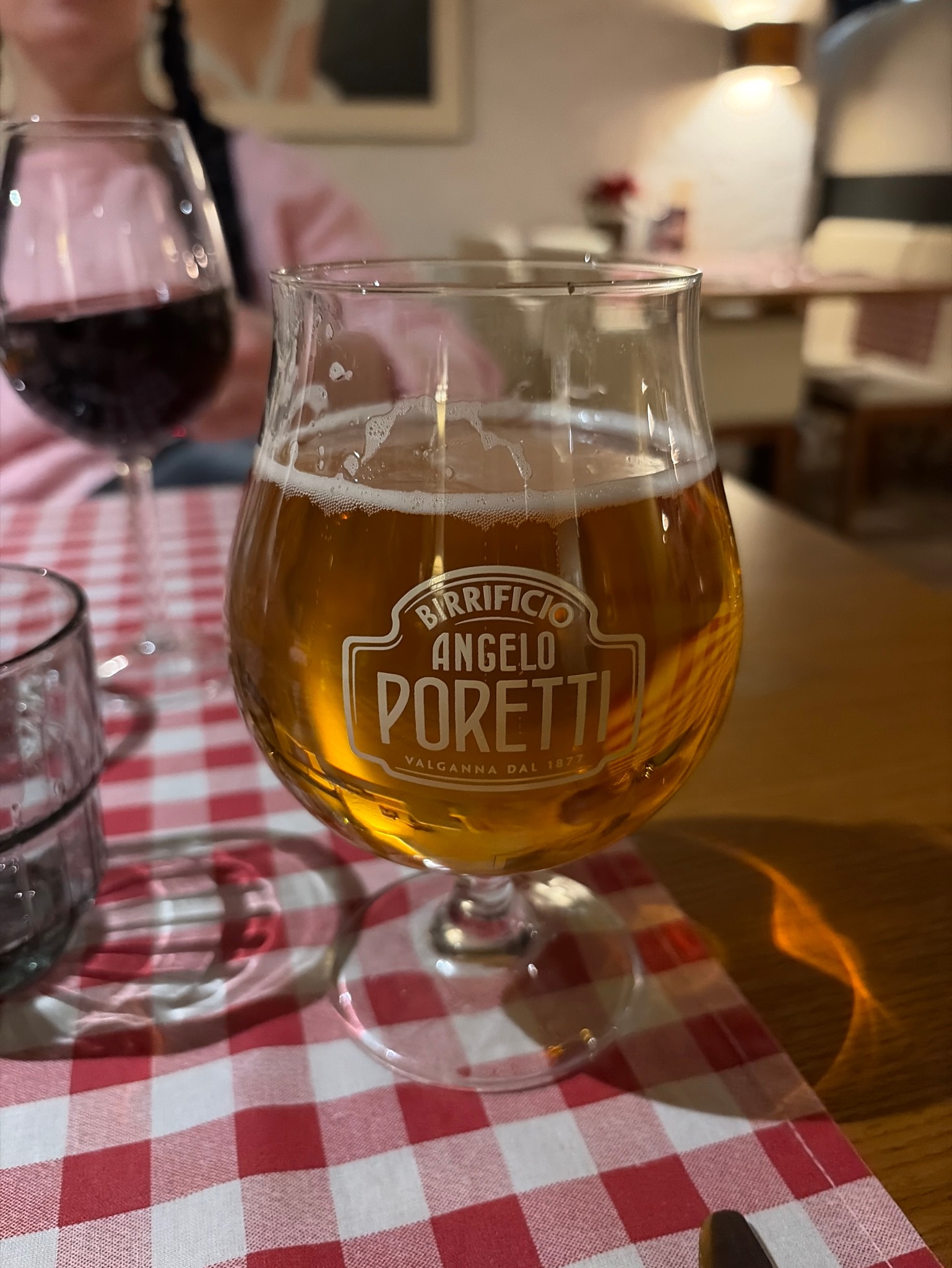 4 Luppoli L'Originale / 4 Hops / Premium Lager, Birrificio Angelo Poretti (Carlsberg Group)