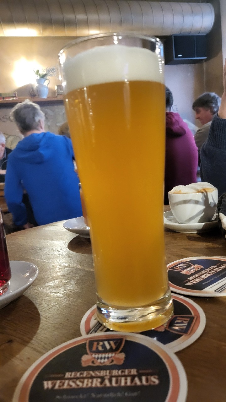 Regensburger weissbräuhaus Weissbier Hell, Germany