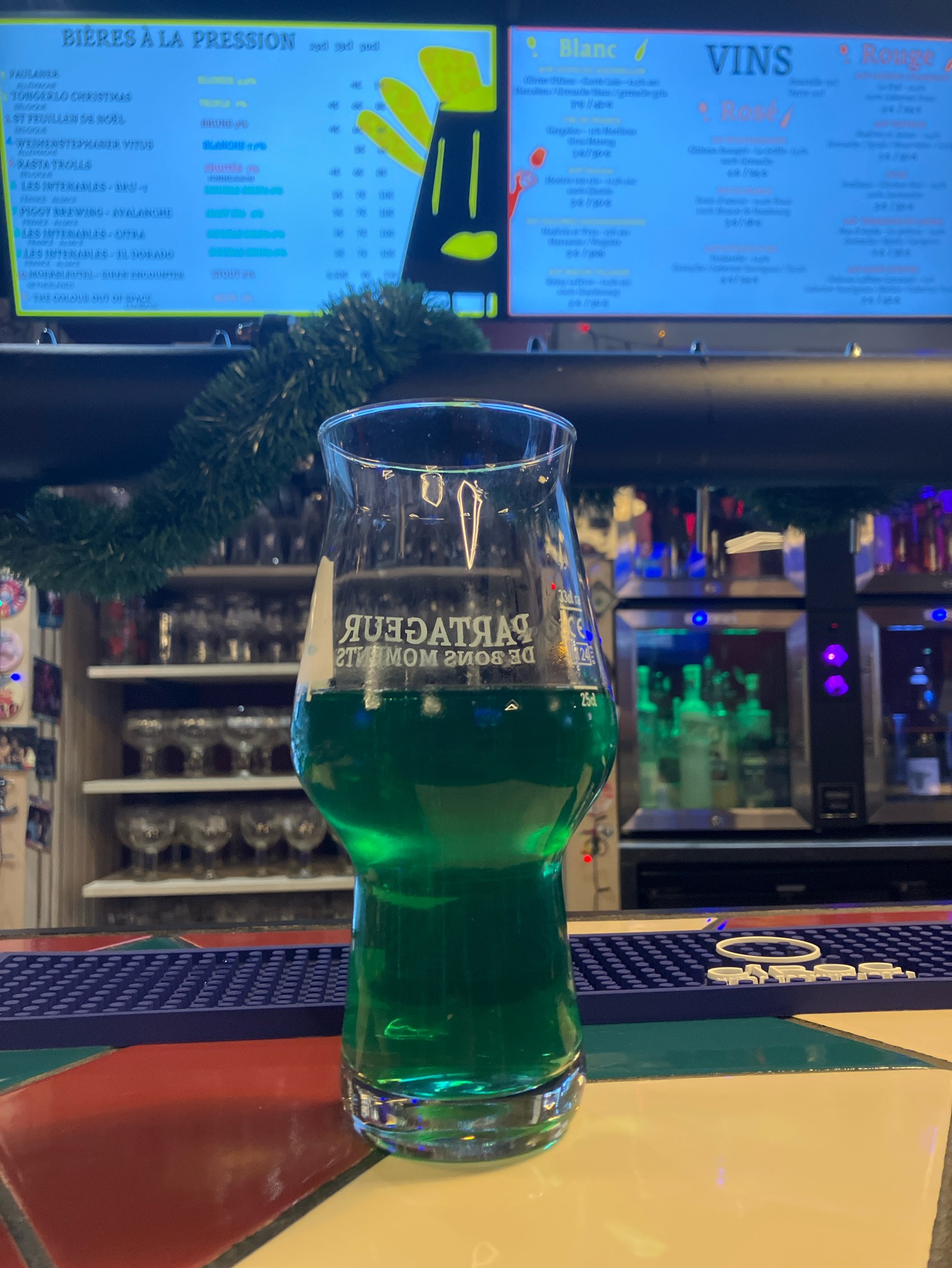 The Colour Out Of Space, La Brasserie Interdite