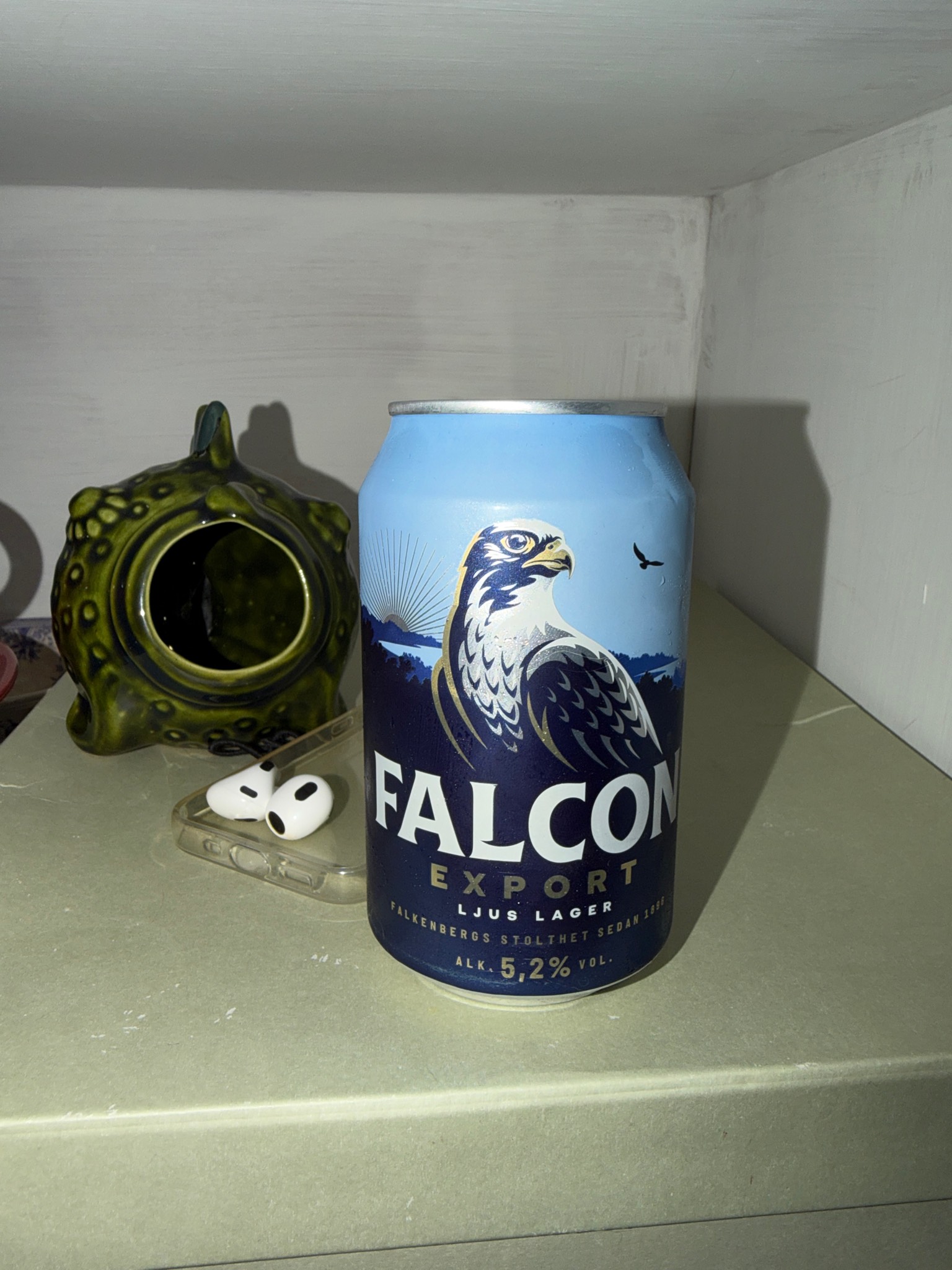 Falcon Export, Sweden