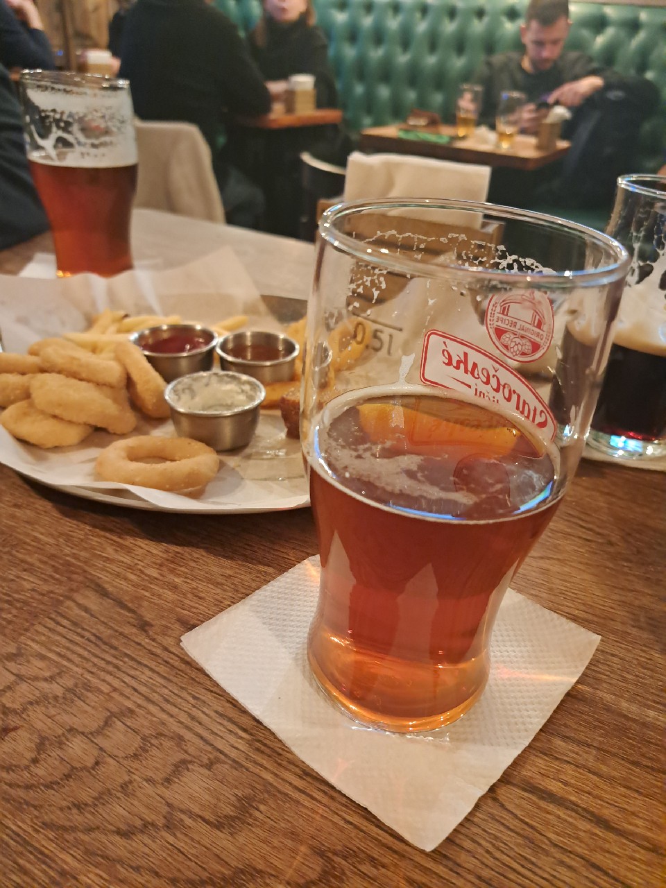 Ticket to London, Zavod