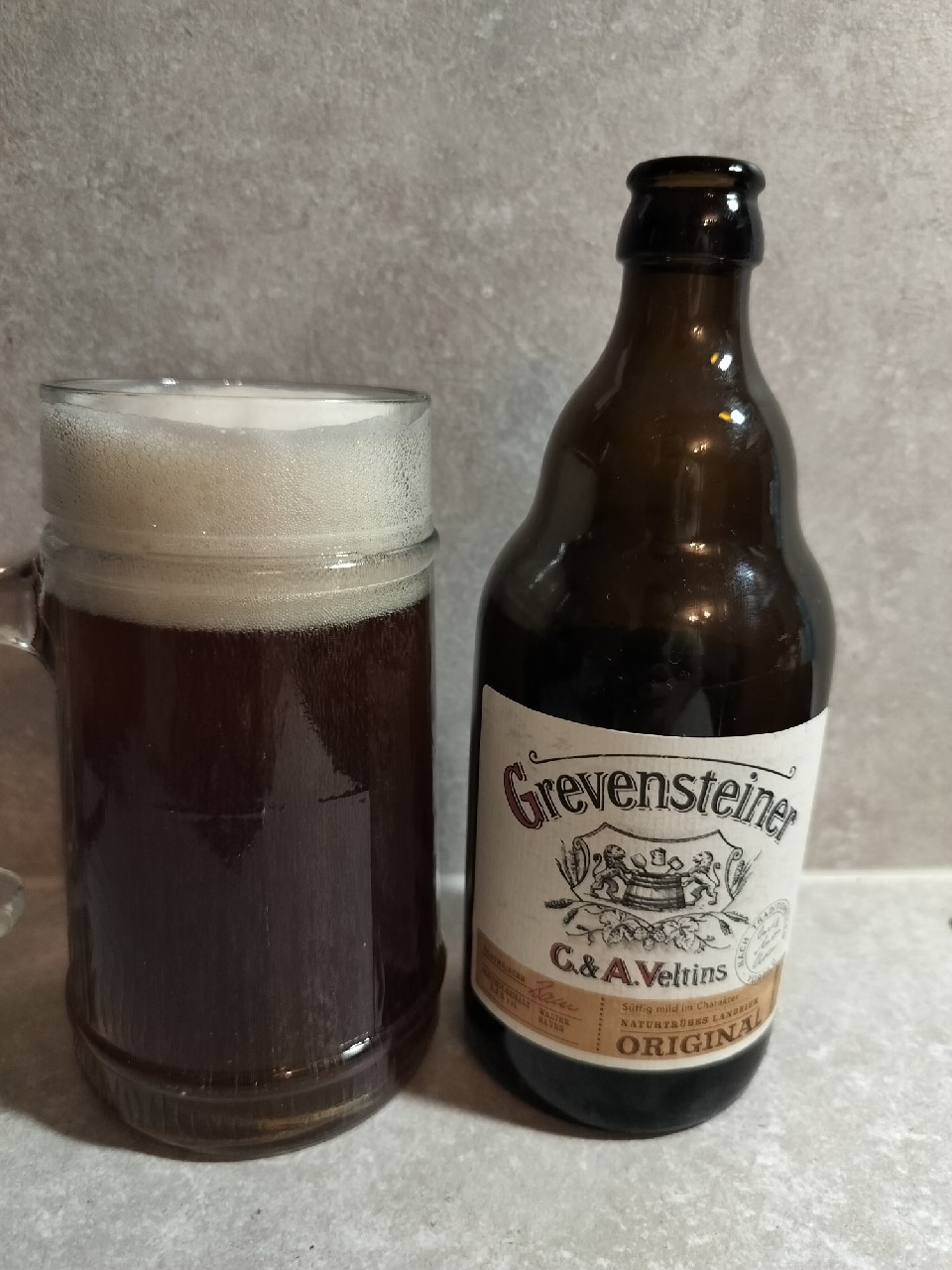 Grevensteiner Original Naturtrübes Landbier, Brauerei C.& A. Veltins