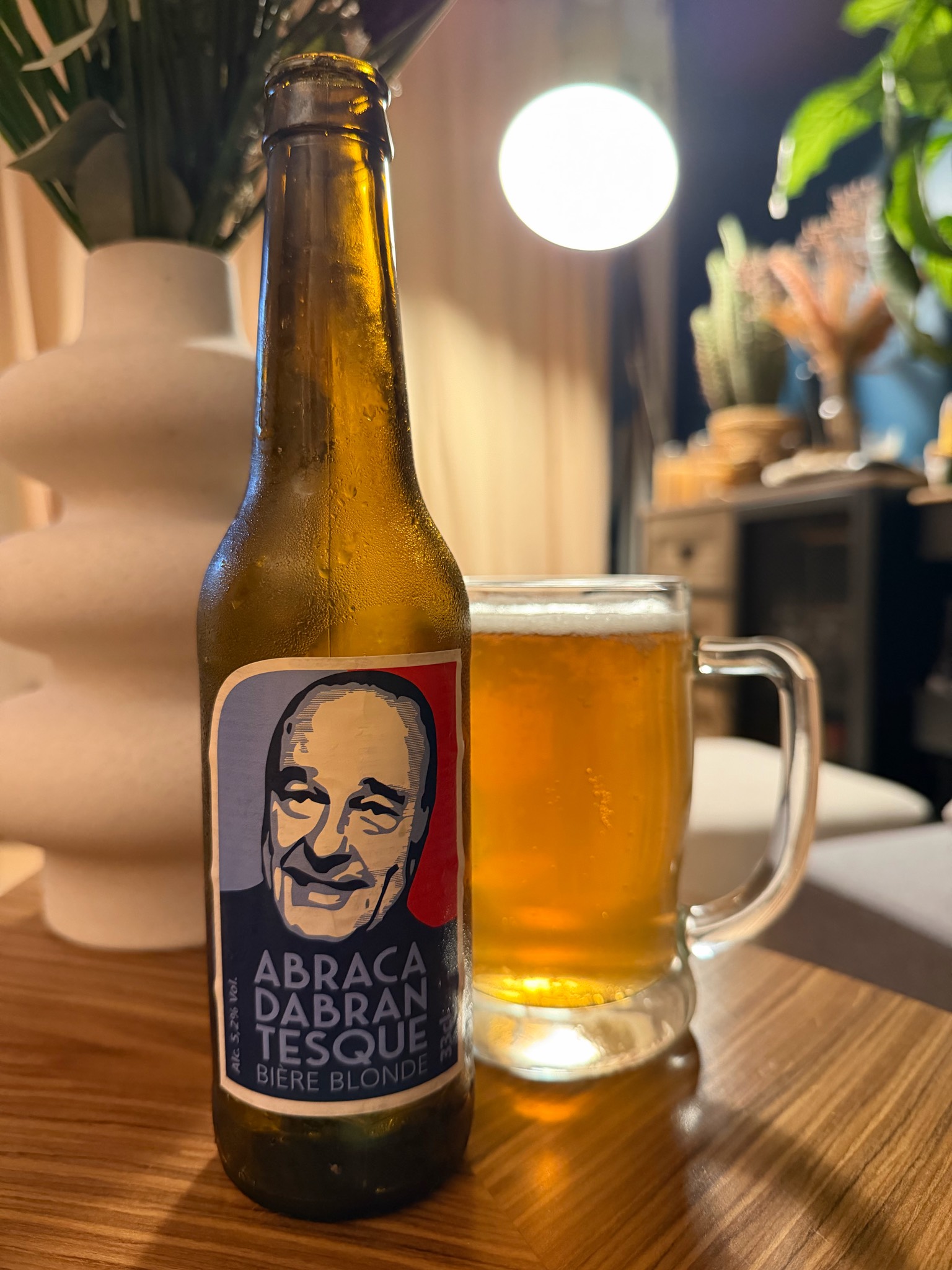 Abracadabrantesque, France