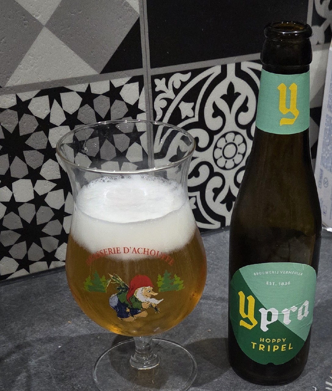 Ypra Hoppy Tripel, Brouwerij Omer Vander Ghinste